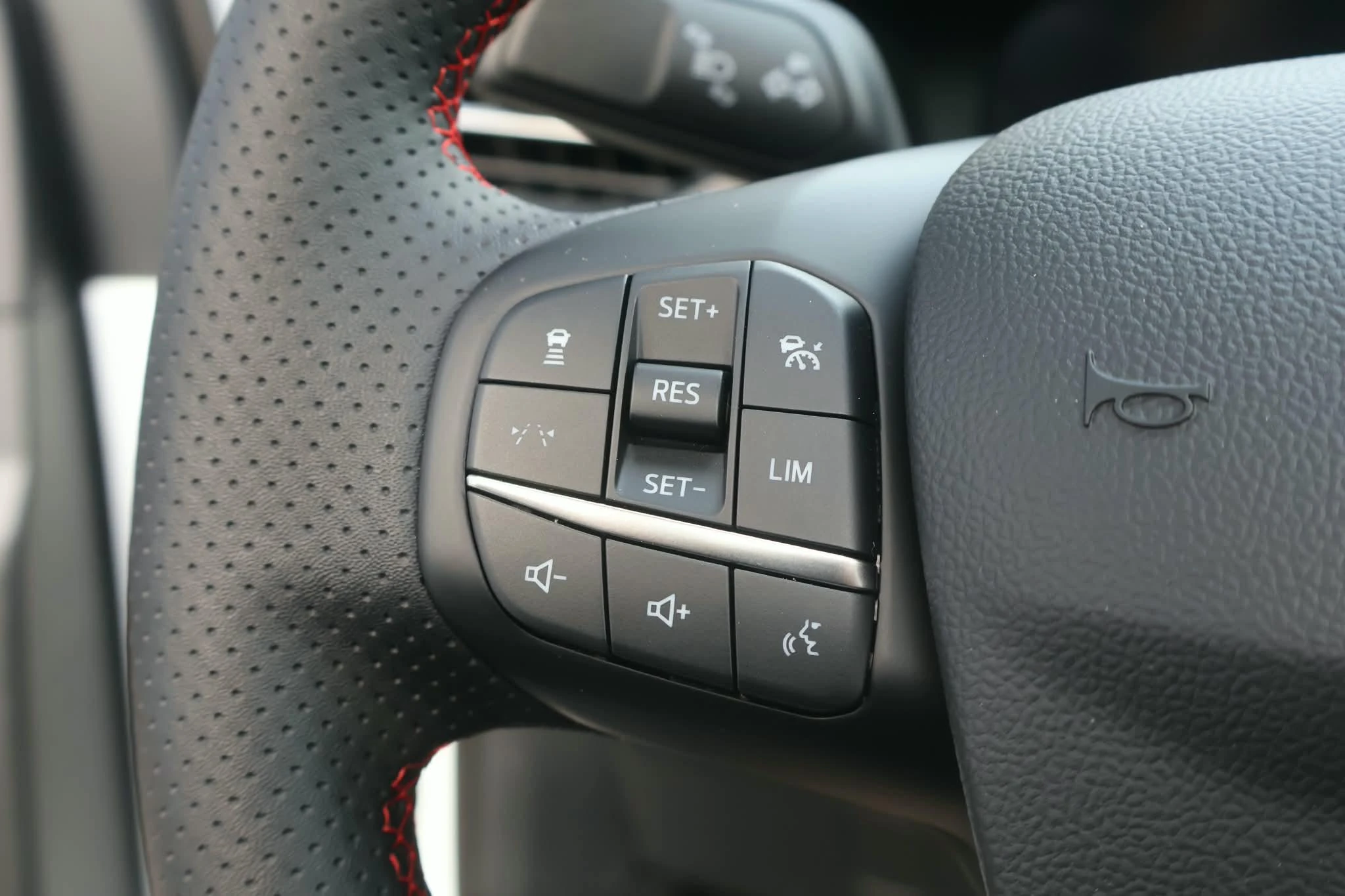 Ford-Kuga-image-20