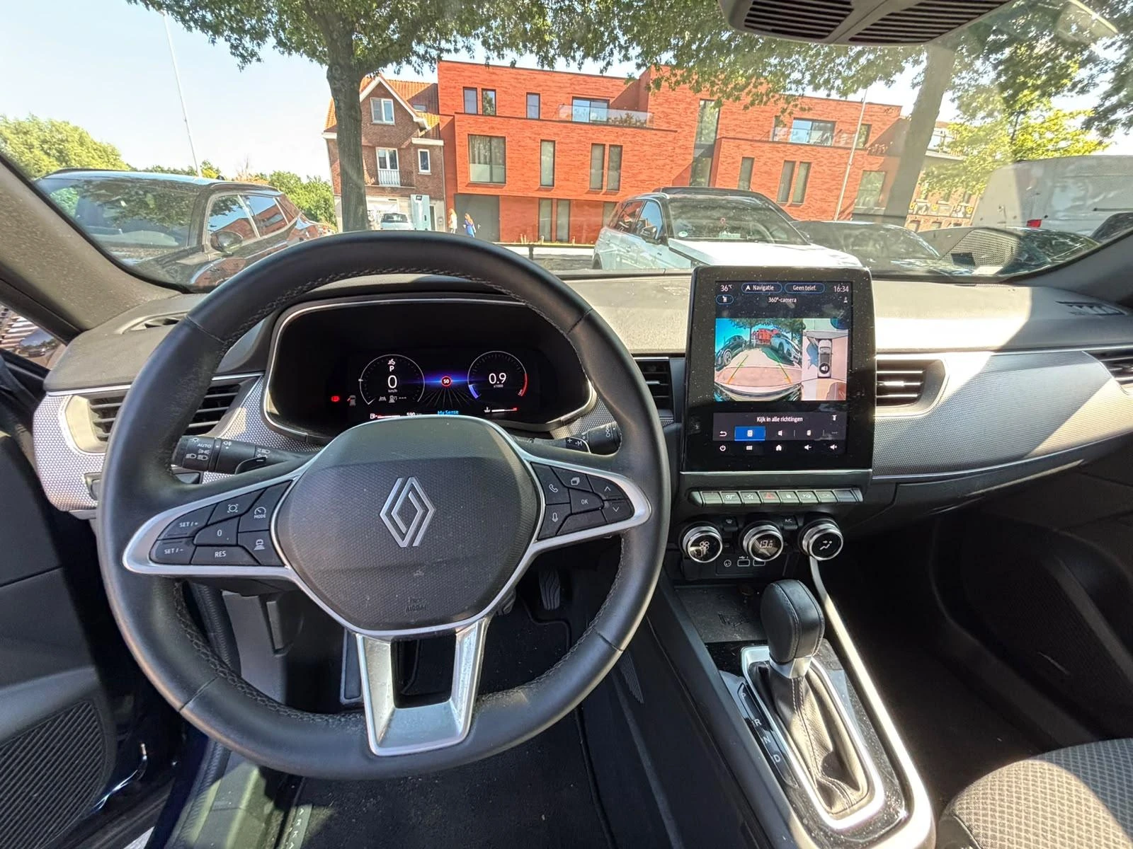 Renault-Arkana-image-8