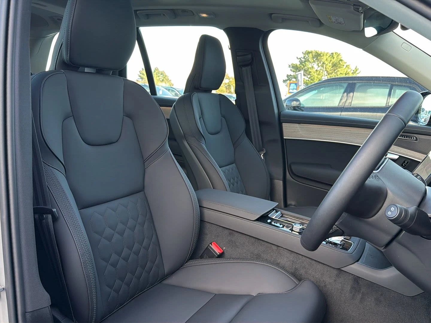 Volvo-XC90-image-16