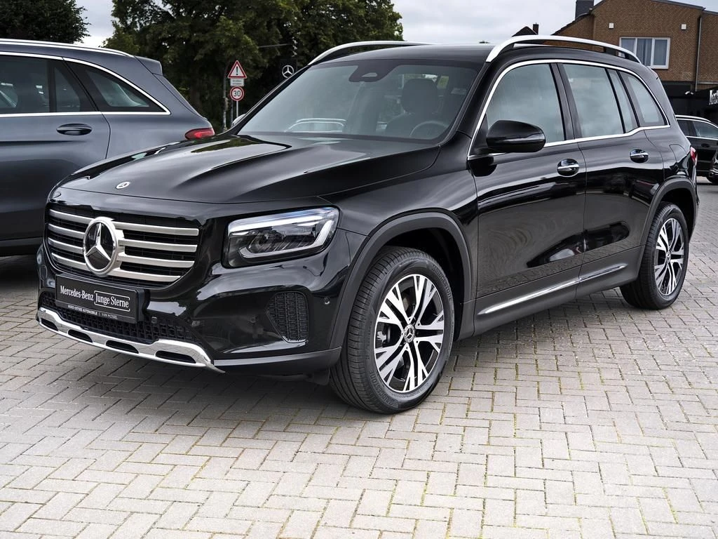 Mercedes-Benz-GLB 200 d-image-7
