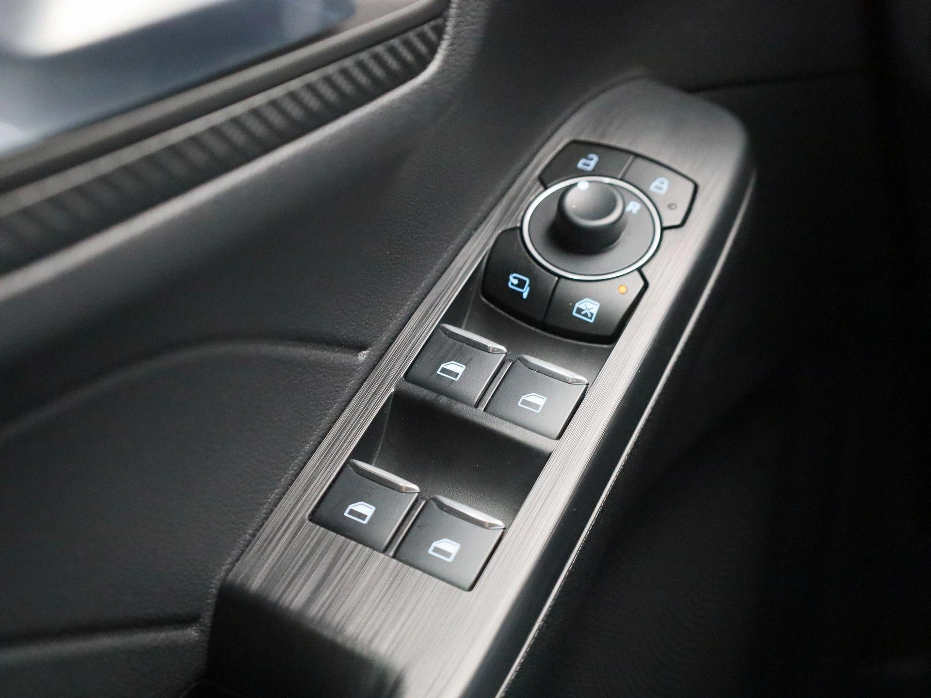 Ford-Kuga-image-27