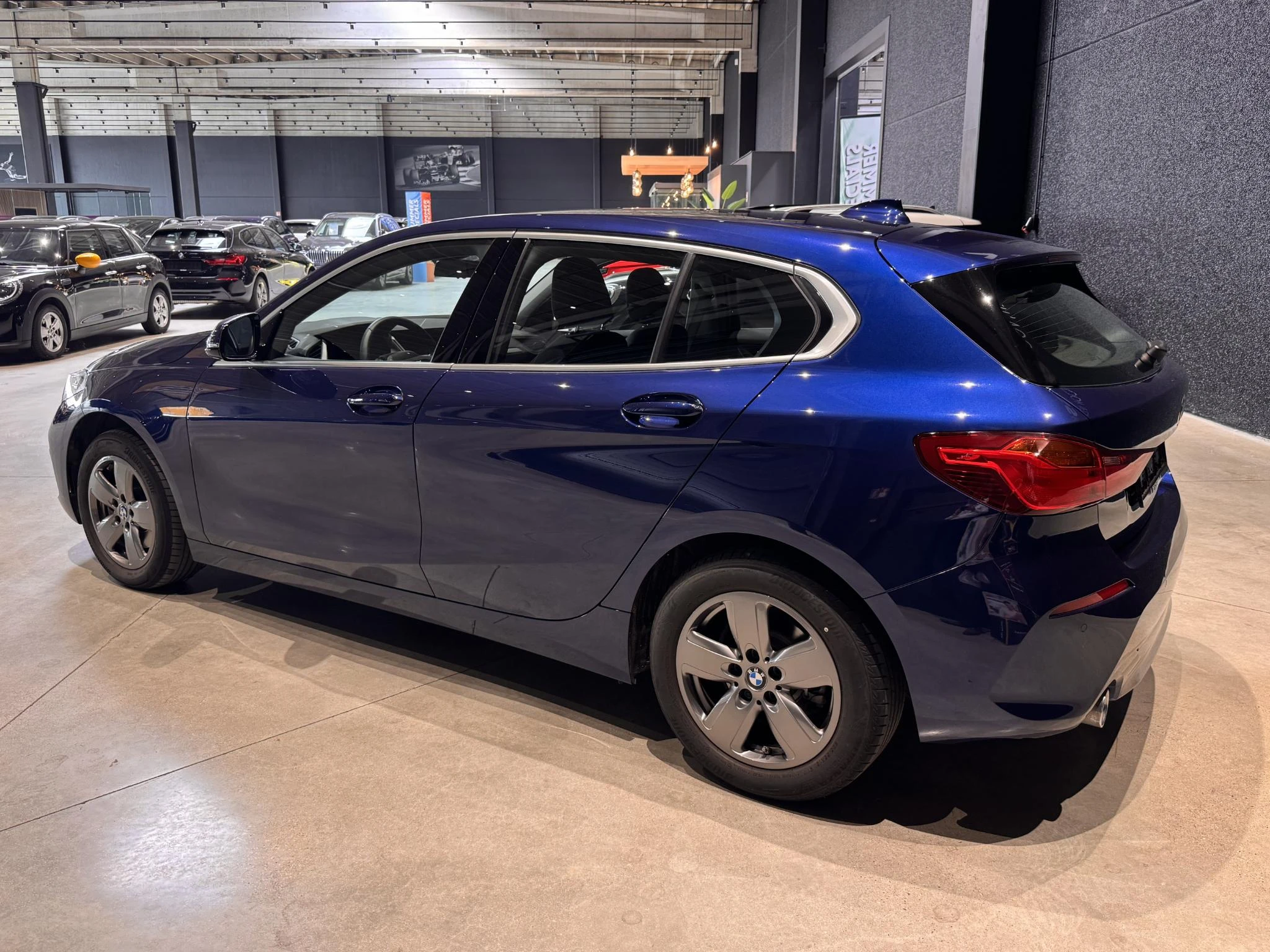 BMW Série 1 Hatch 118iA (103 kW)