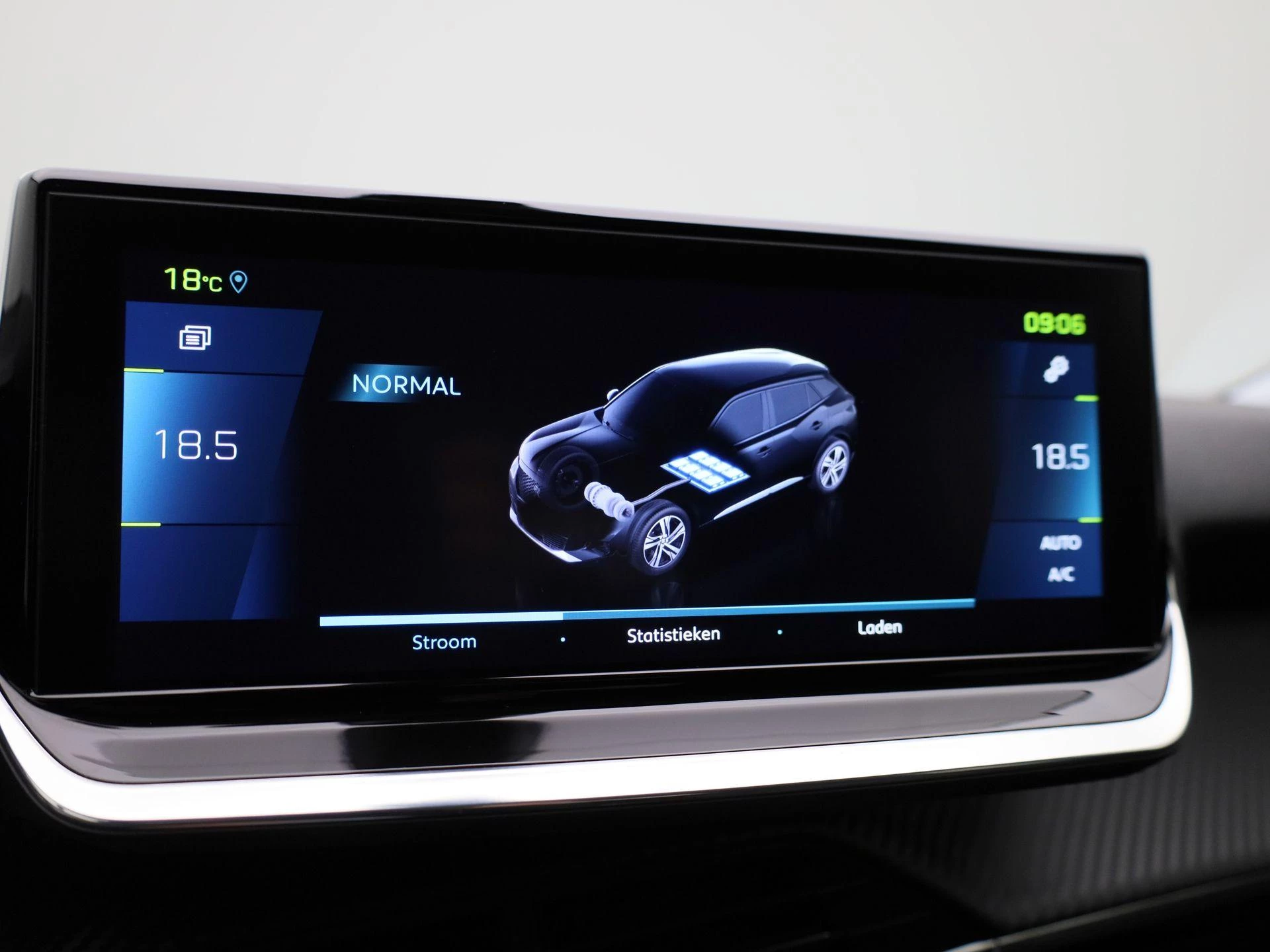 Peugeot-e-2008-image-35