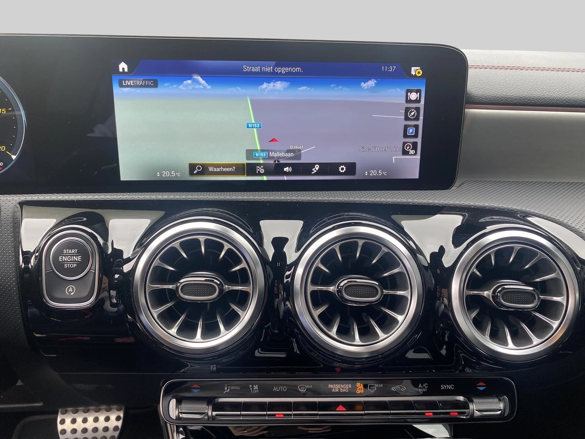 Mercedes-Benz CLA 180 d AMG Line Shooting Brake + NIGHTPAKKET + KEY LESS GO + 19 INCH + CAMERA +