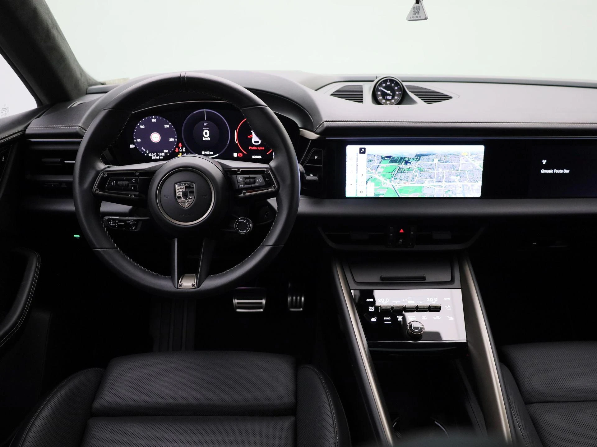 Porsche-Macan-image-6