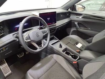 Volkswagen-Tiguan-image-2