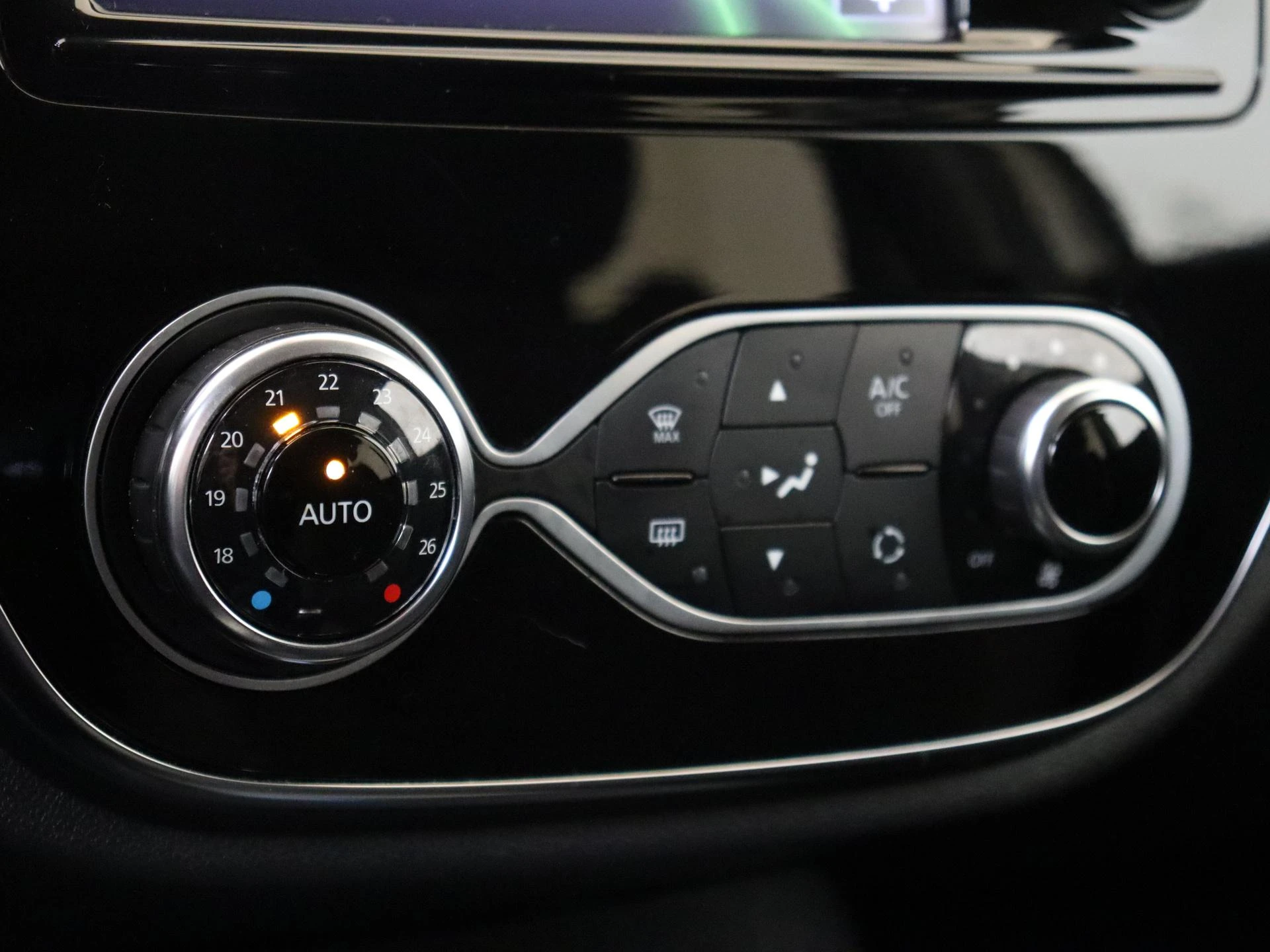 Renault-Captur-image-19