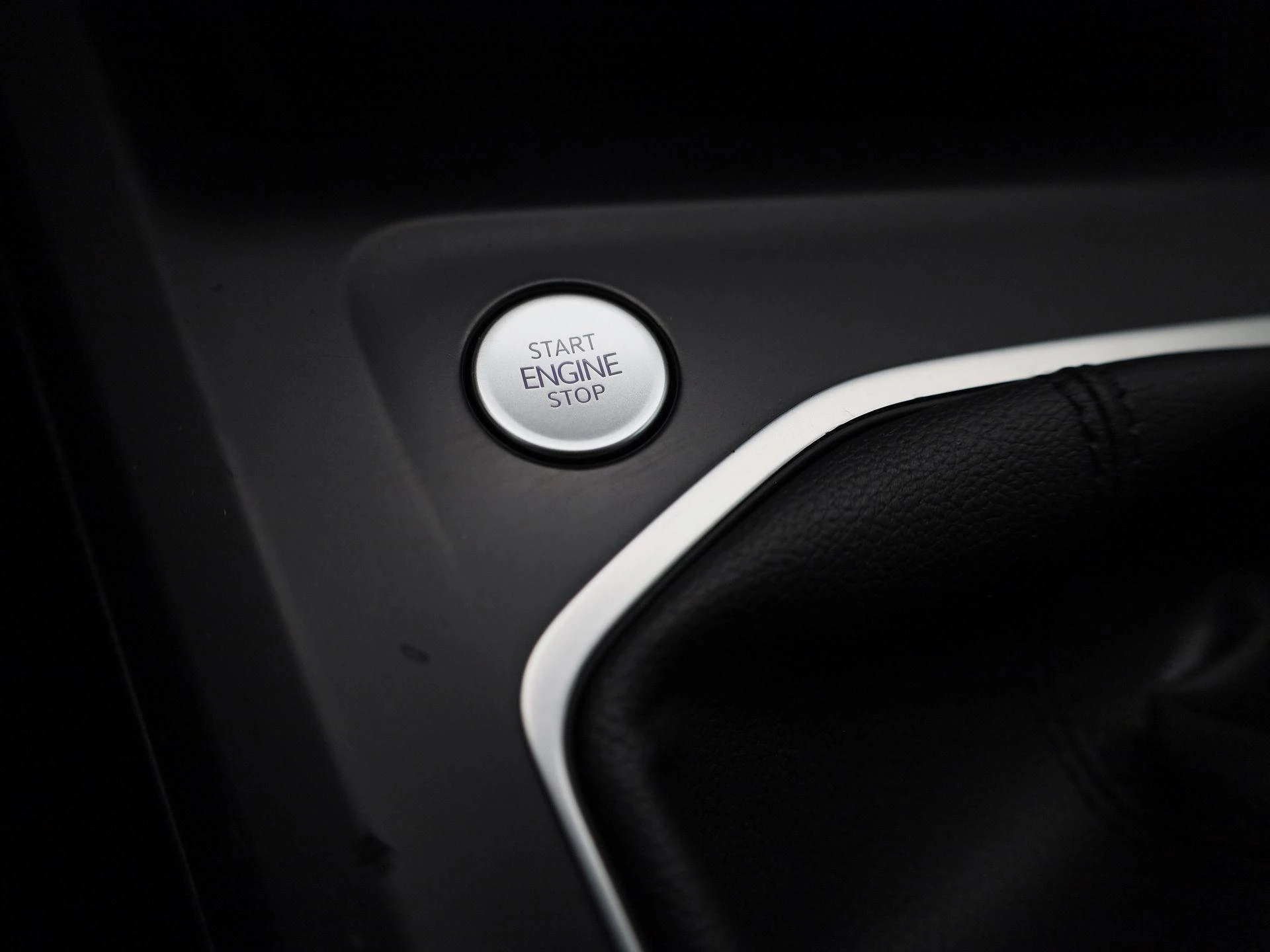Volkswagen-Golf-image-20