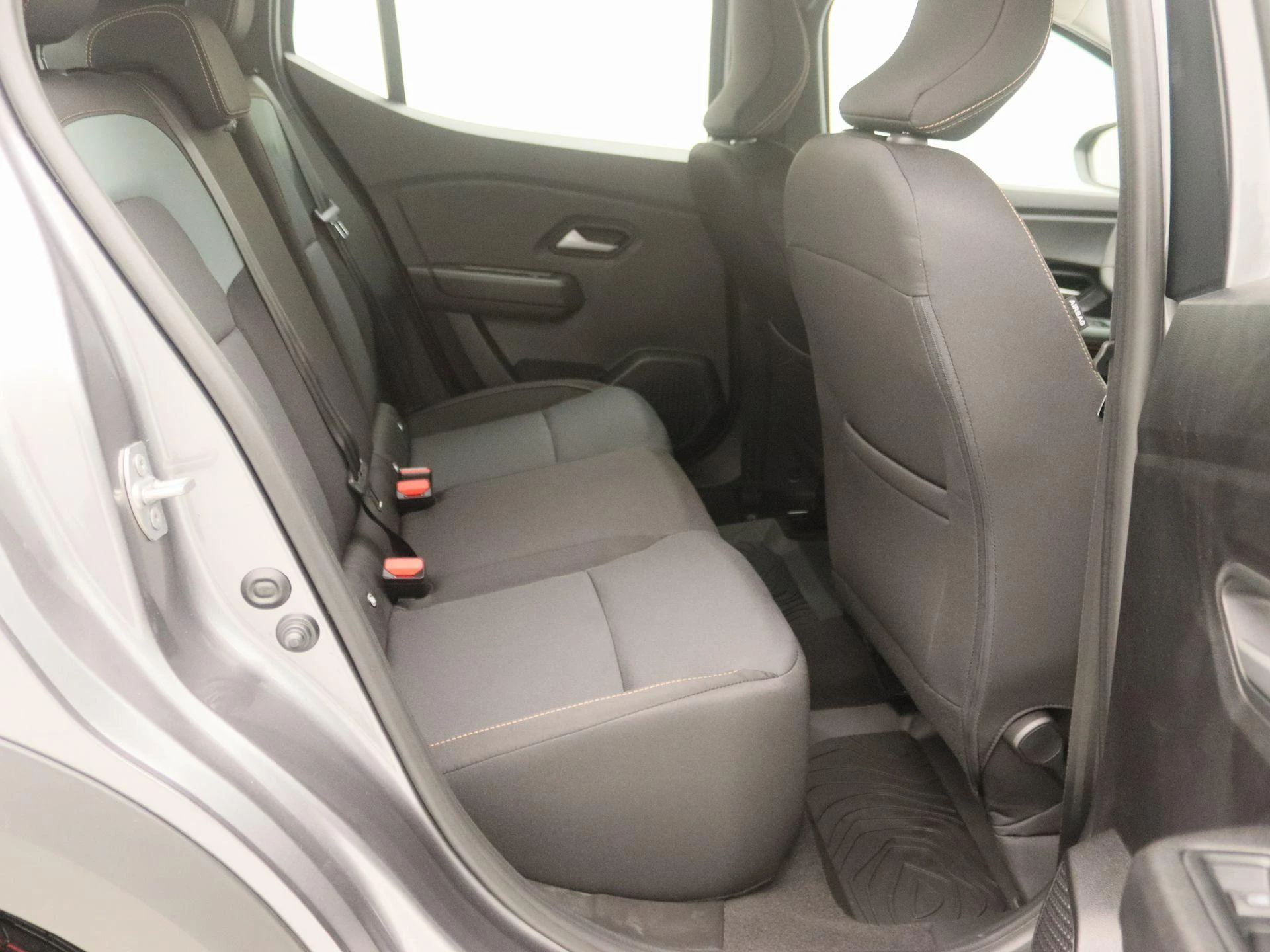Dacia-Sandero Stepway-image-23