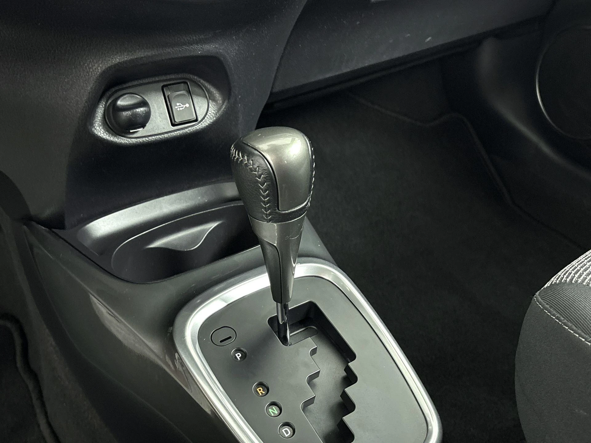 Toyota Yaris 1.5 Hybrid Trend Bi-Tone