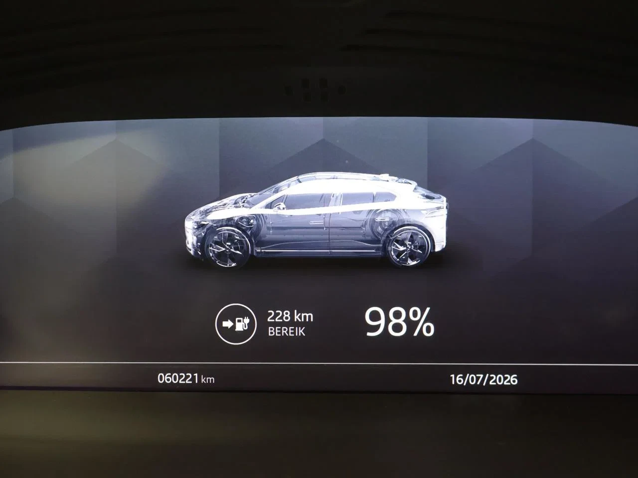 Jaguar-I-PACE-image-12