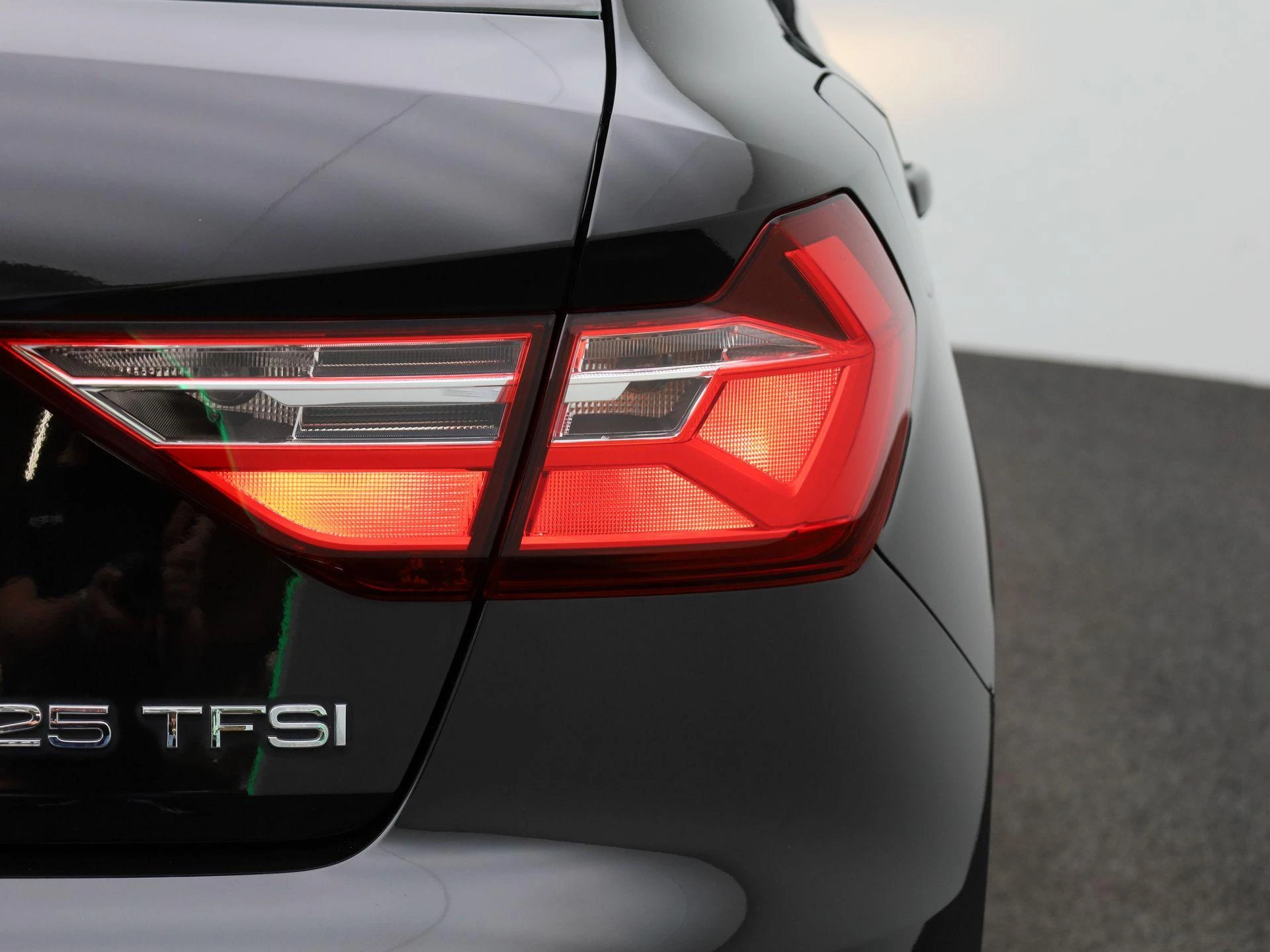 Audi-A1 Sportback-image-34