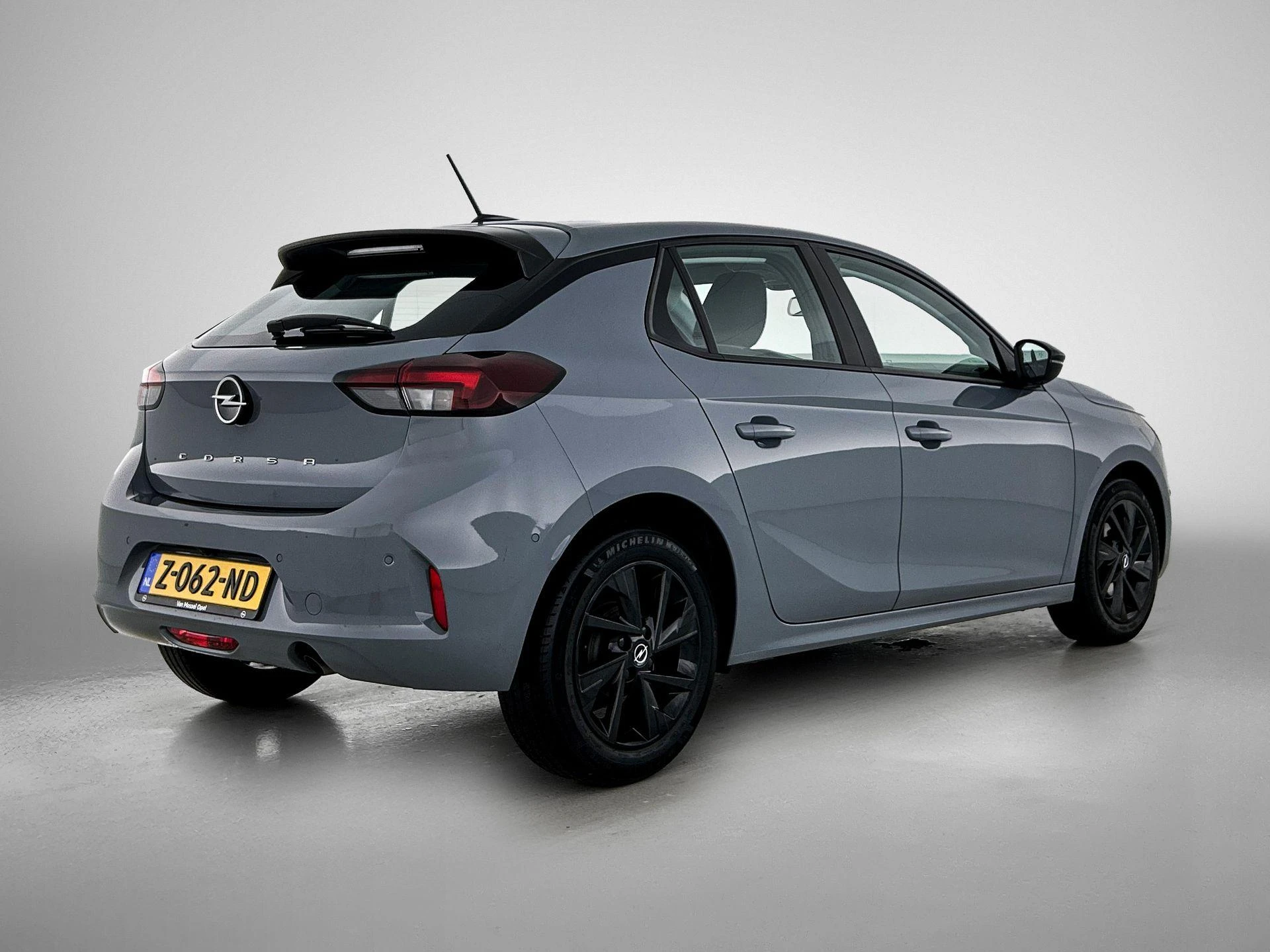 Opel-Corsa-image-3