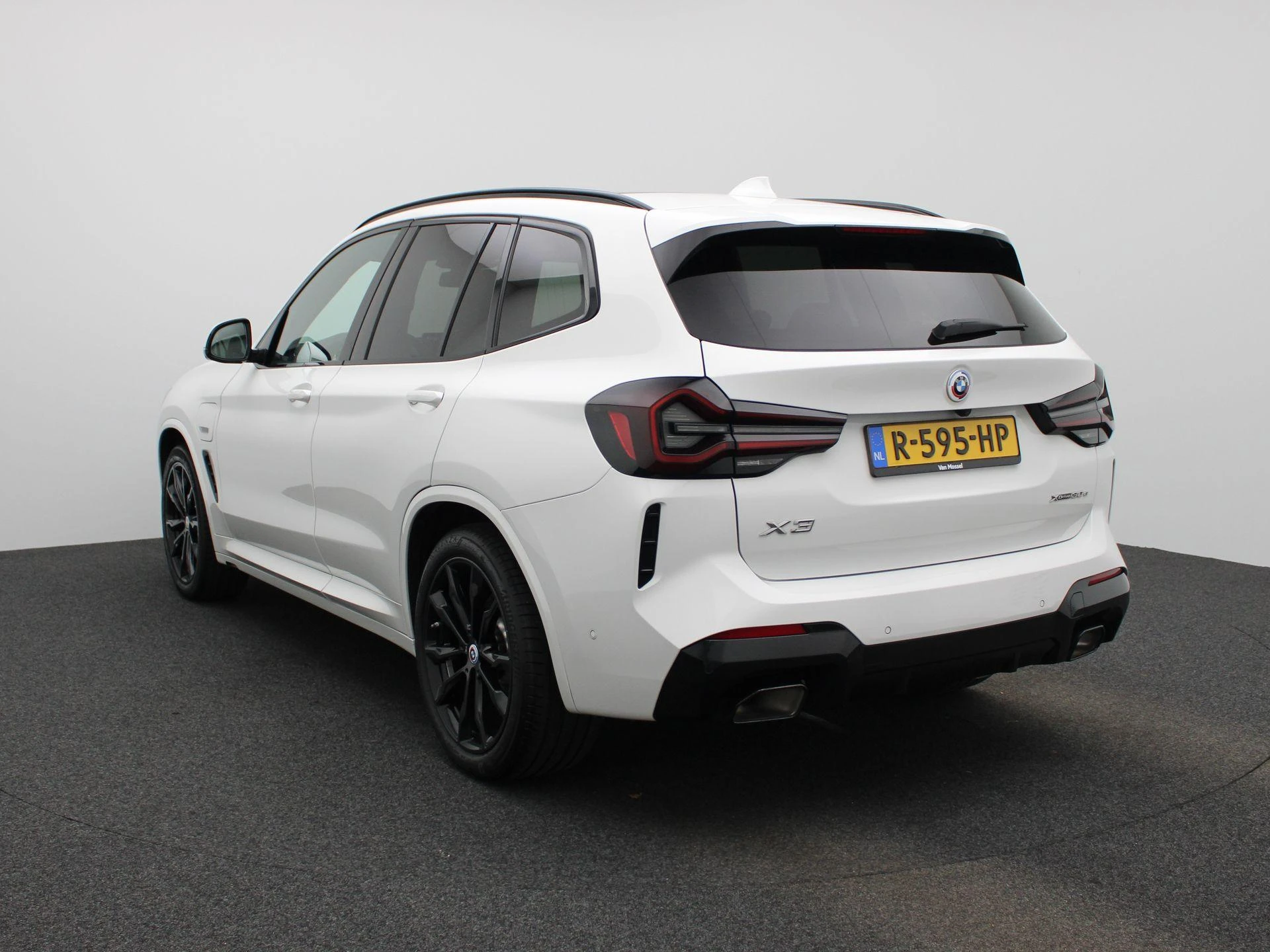 BMW-X3-image-1
