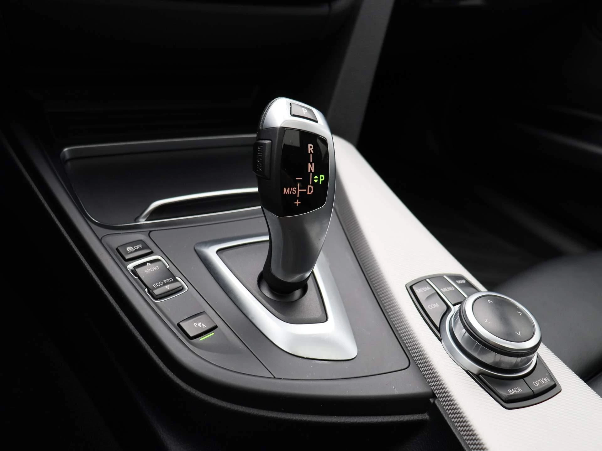 BMW-3 Serie-image-24