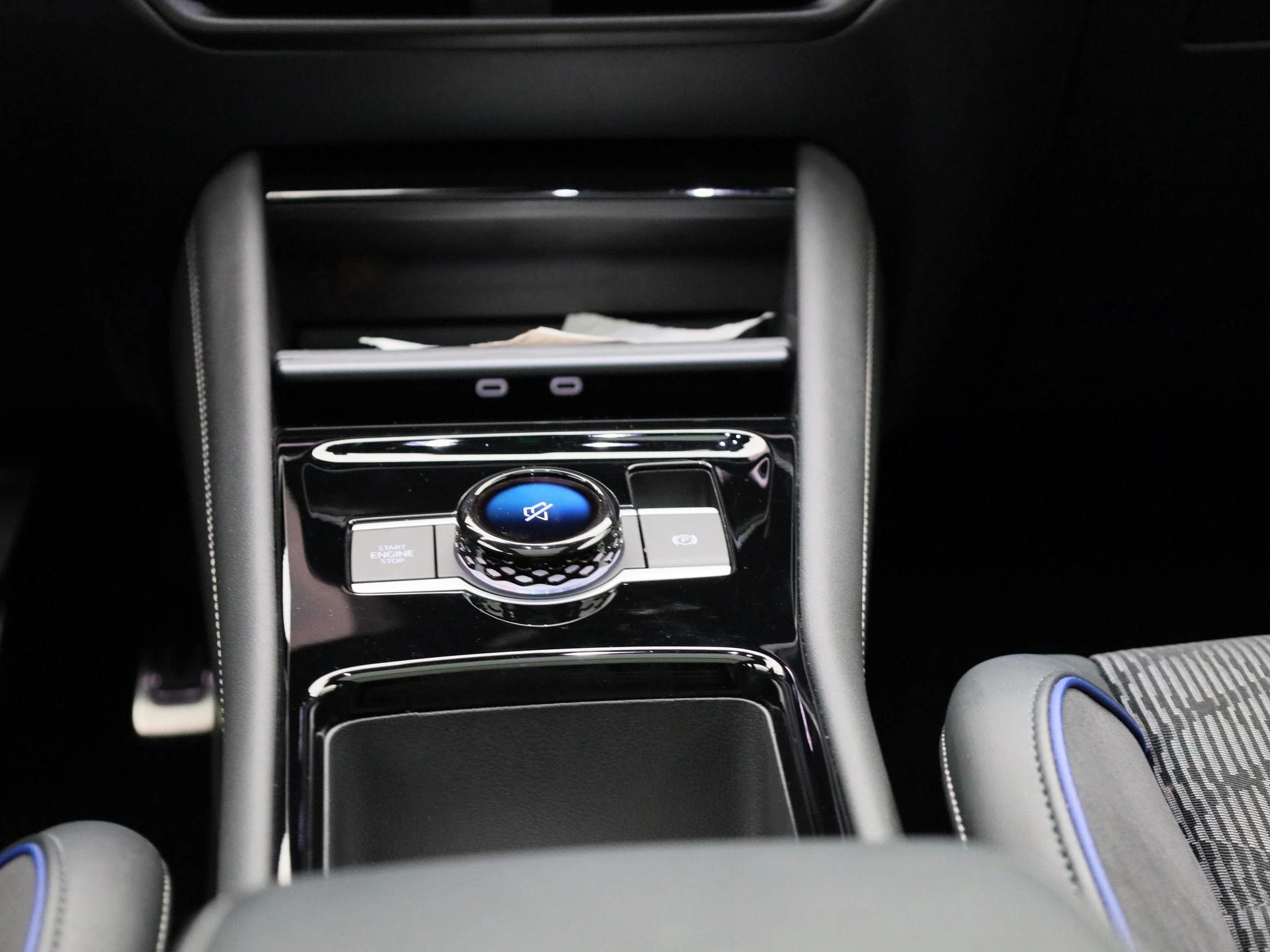 Volkswagen Tayron 1.5 eHybrid R-Line Edition 204 PK|