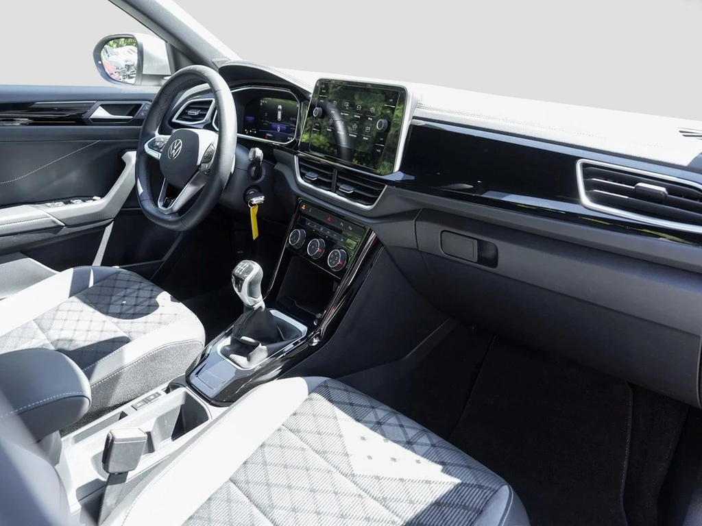 Volkswagen-T-Roc-image-8