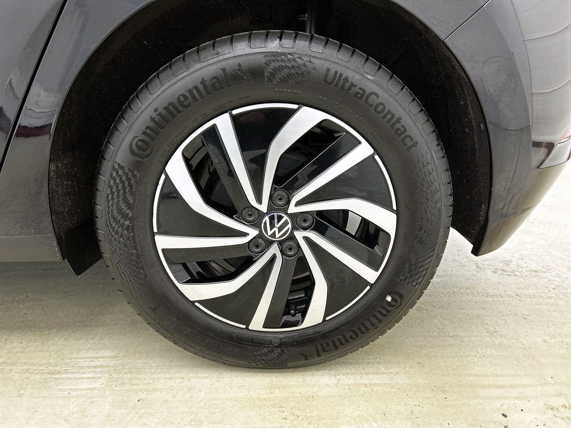 Volkswagen-Polo-image-32