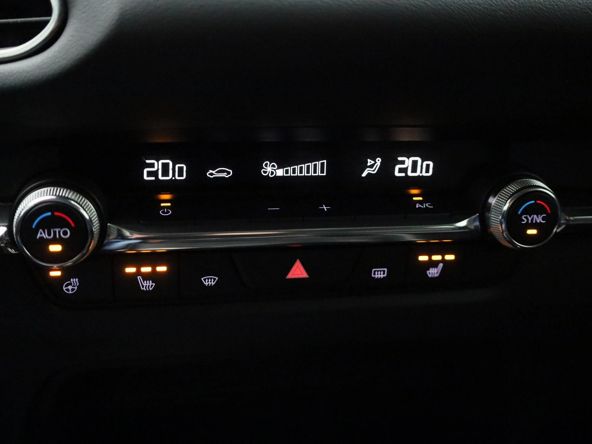 Mazda-CX-30-image-18