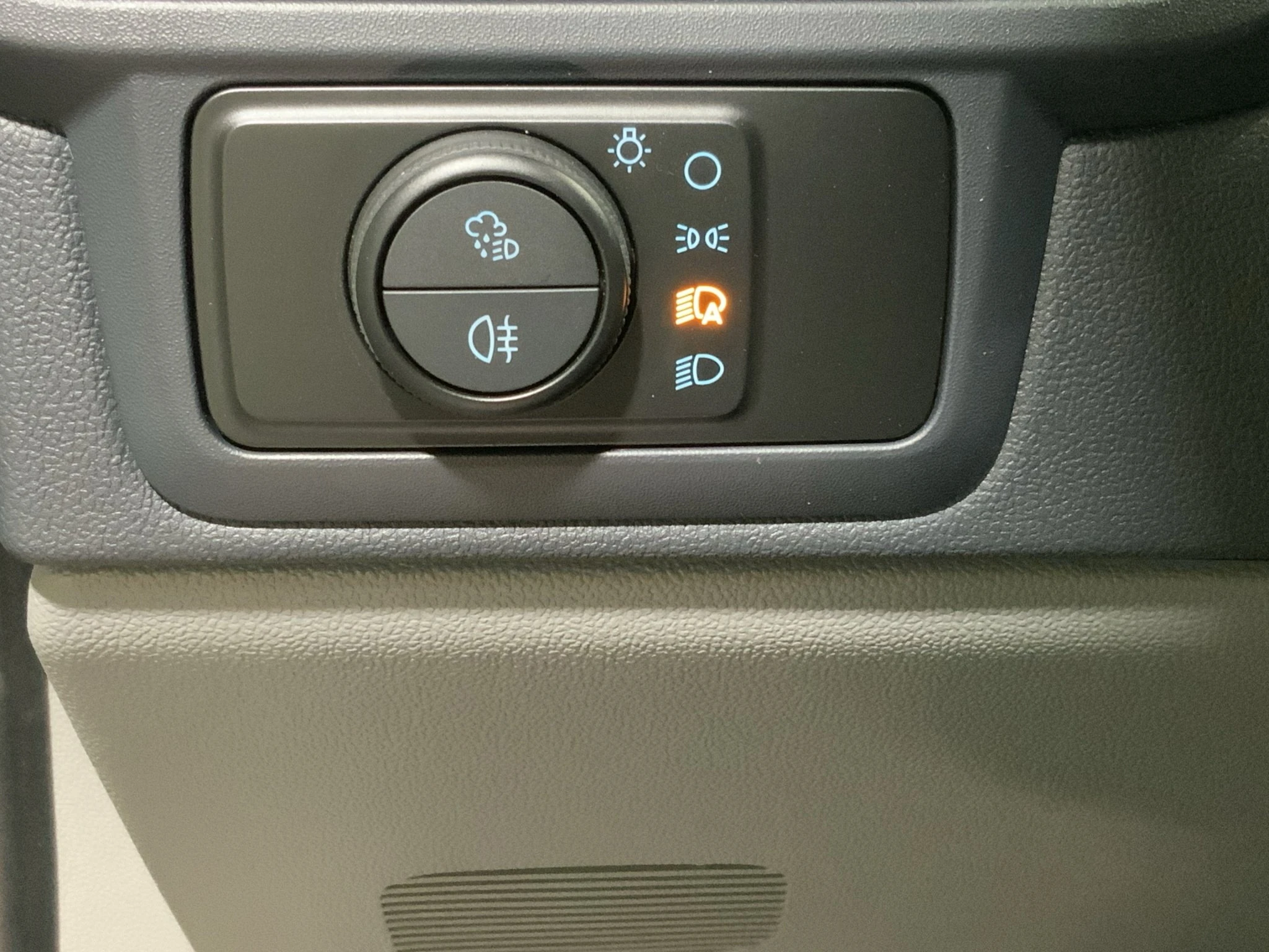Ford-Transit Custom-image-20
