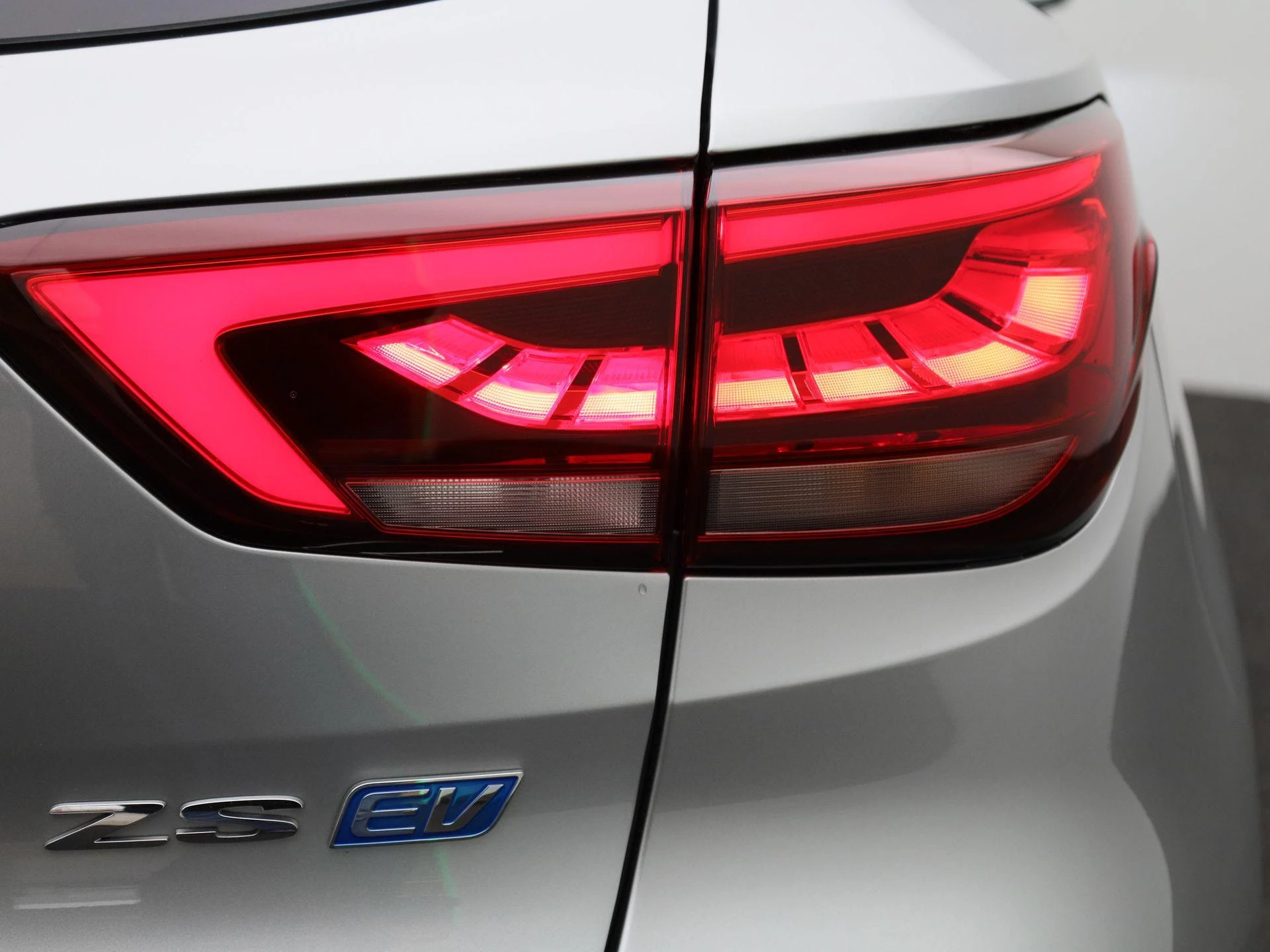MG-ZS EV-image-40