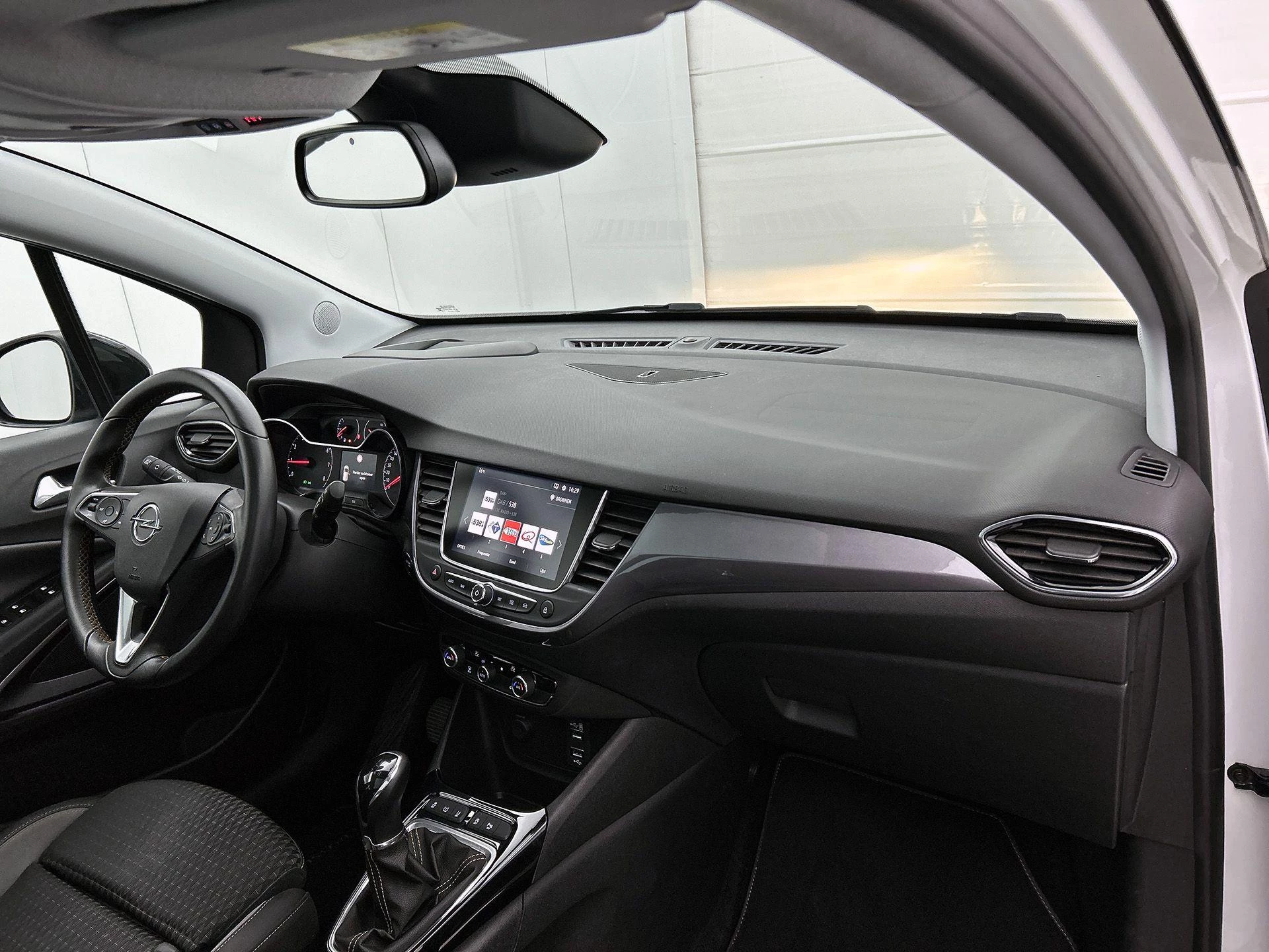 Opel-Crossland X-image-18