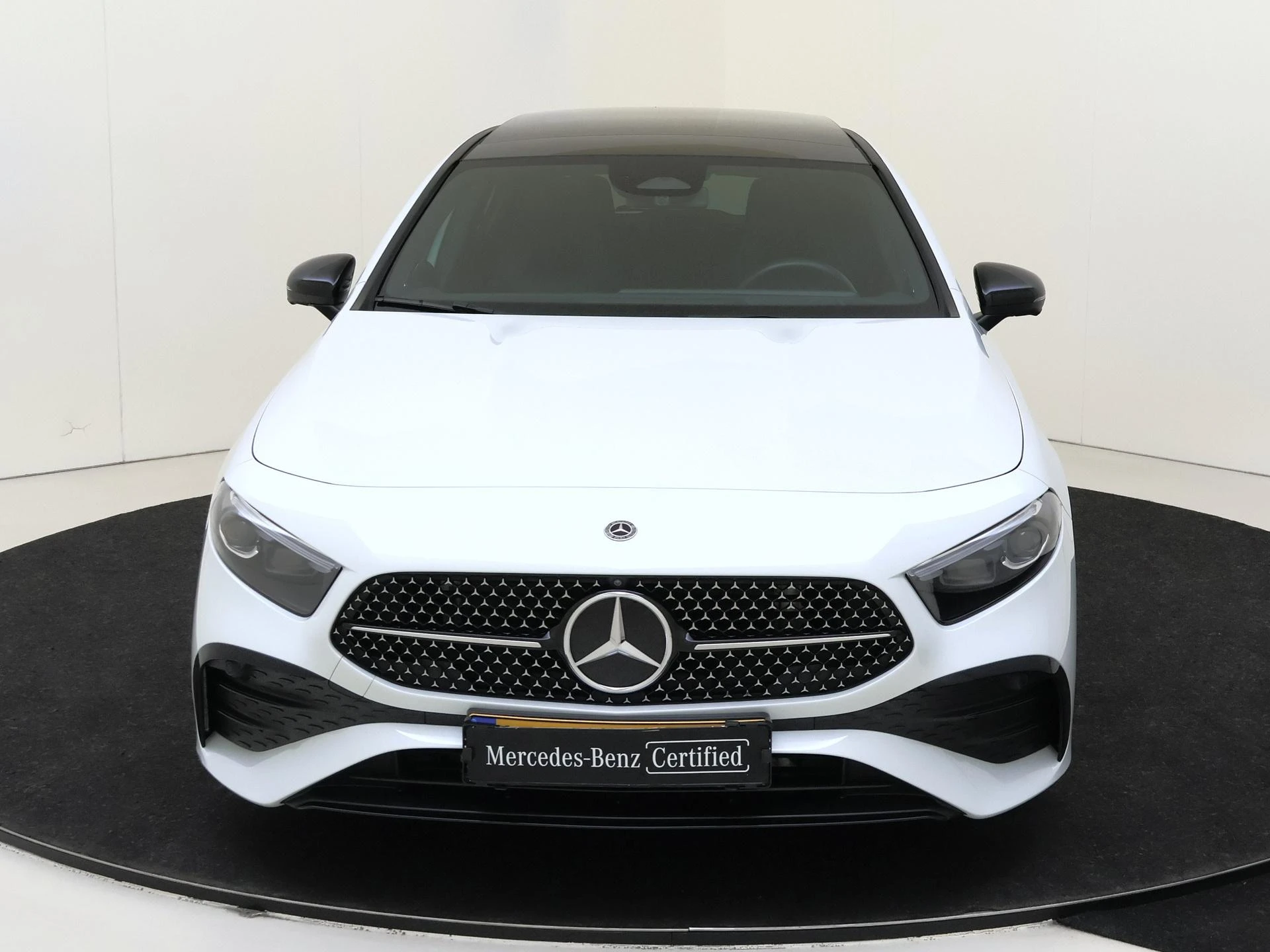 Mercedes-Benz-A-Klasse-image-5