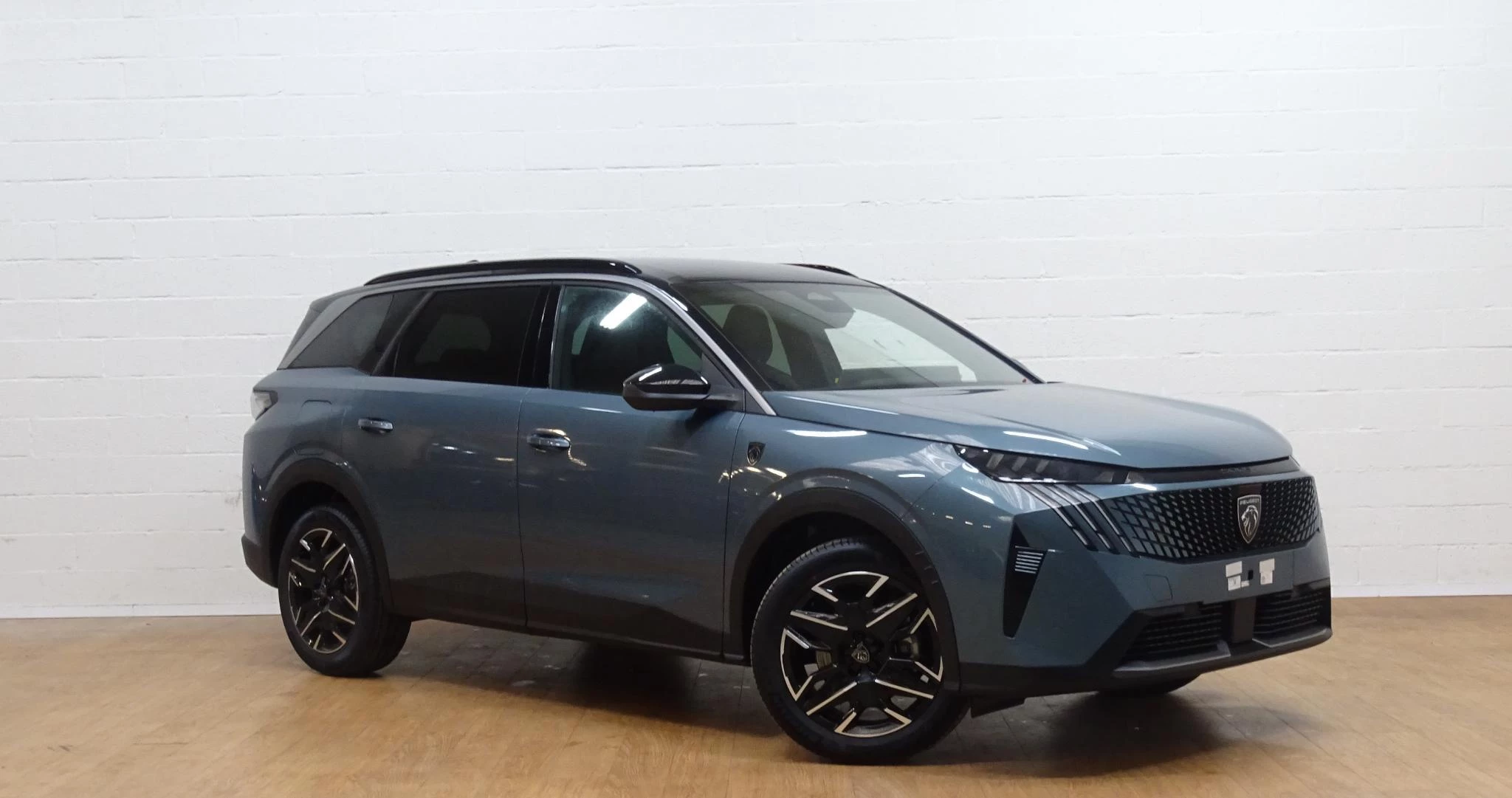 Peugeot 5008 1.2 HYBRID 145 GT +pano dak