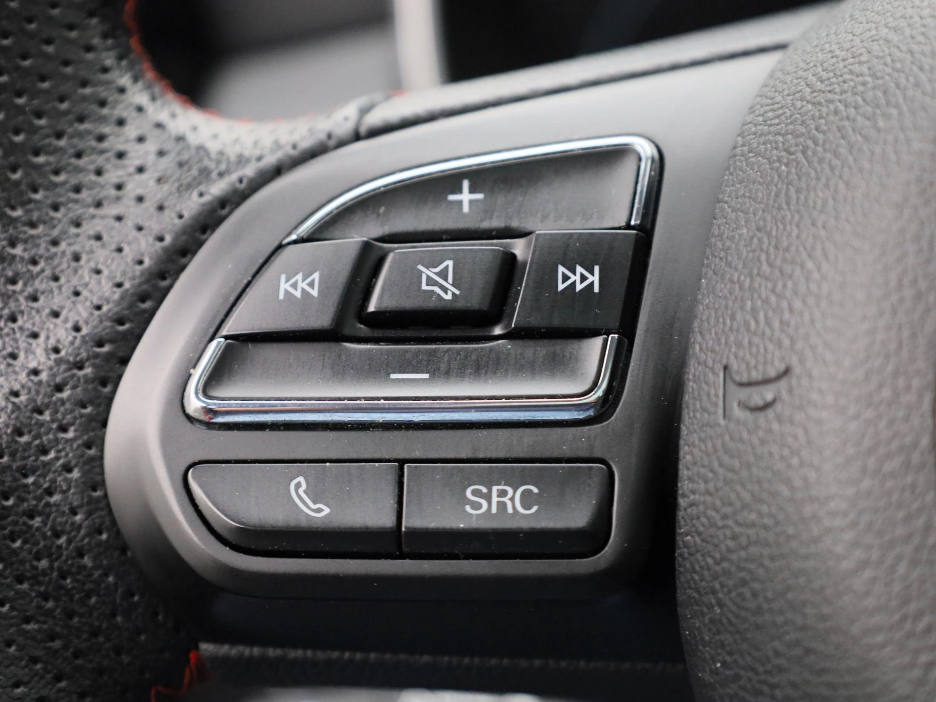 MG-ZS EV-image-18