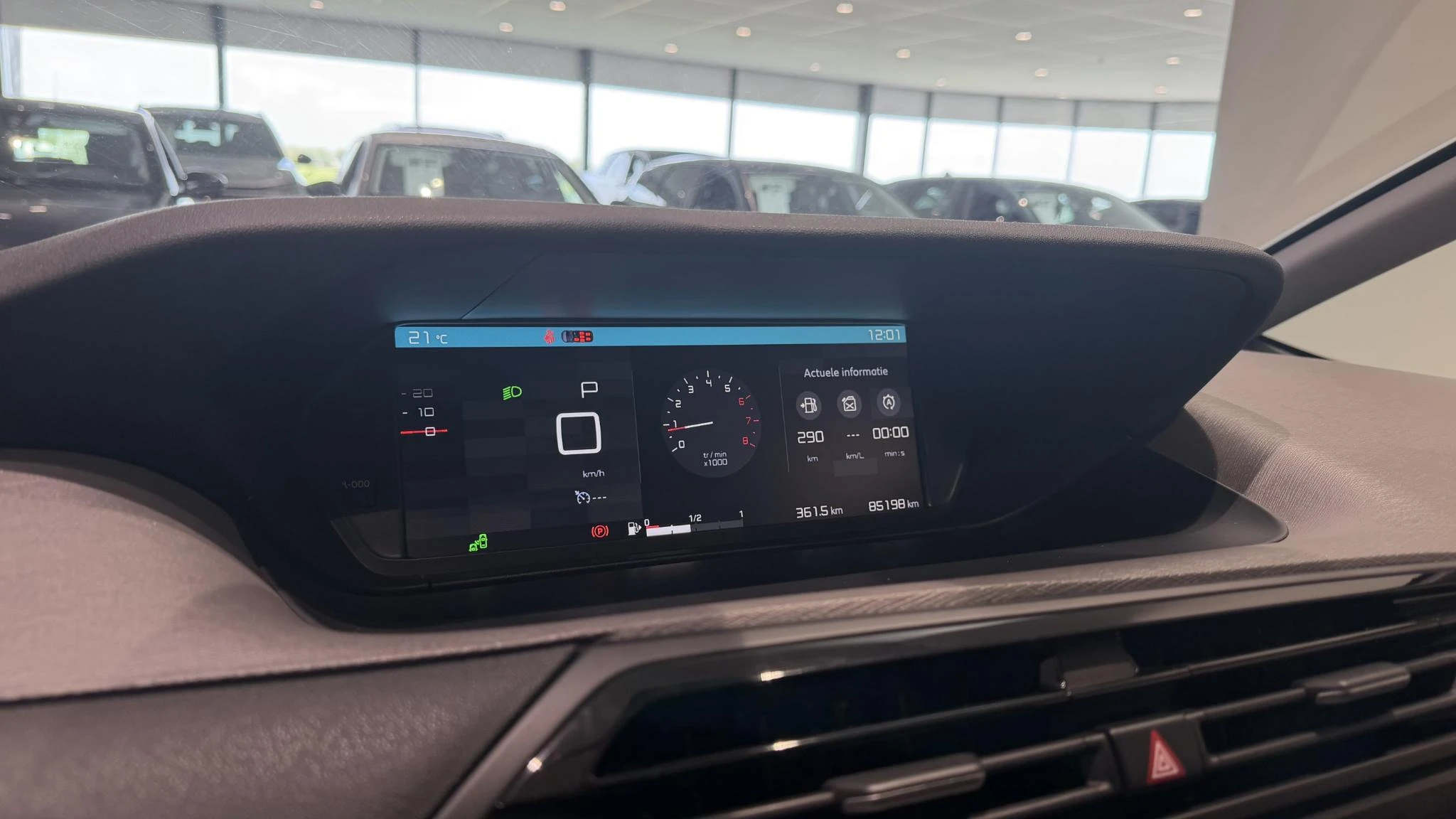 Citroën-Grand C4 Spacetourer-image-10