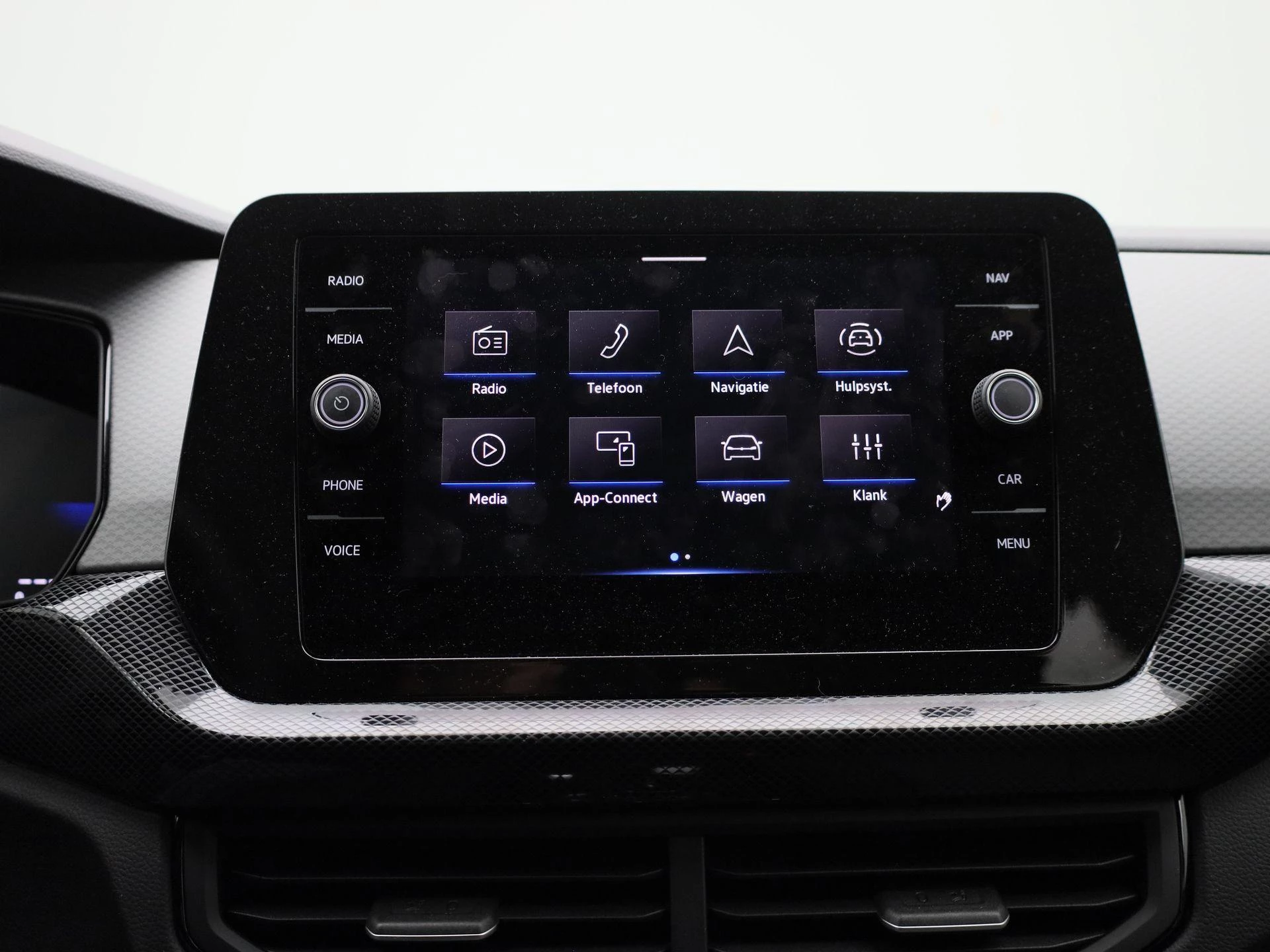 Volkswagen-T-Cross-image-25