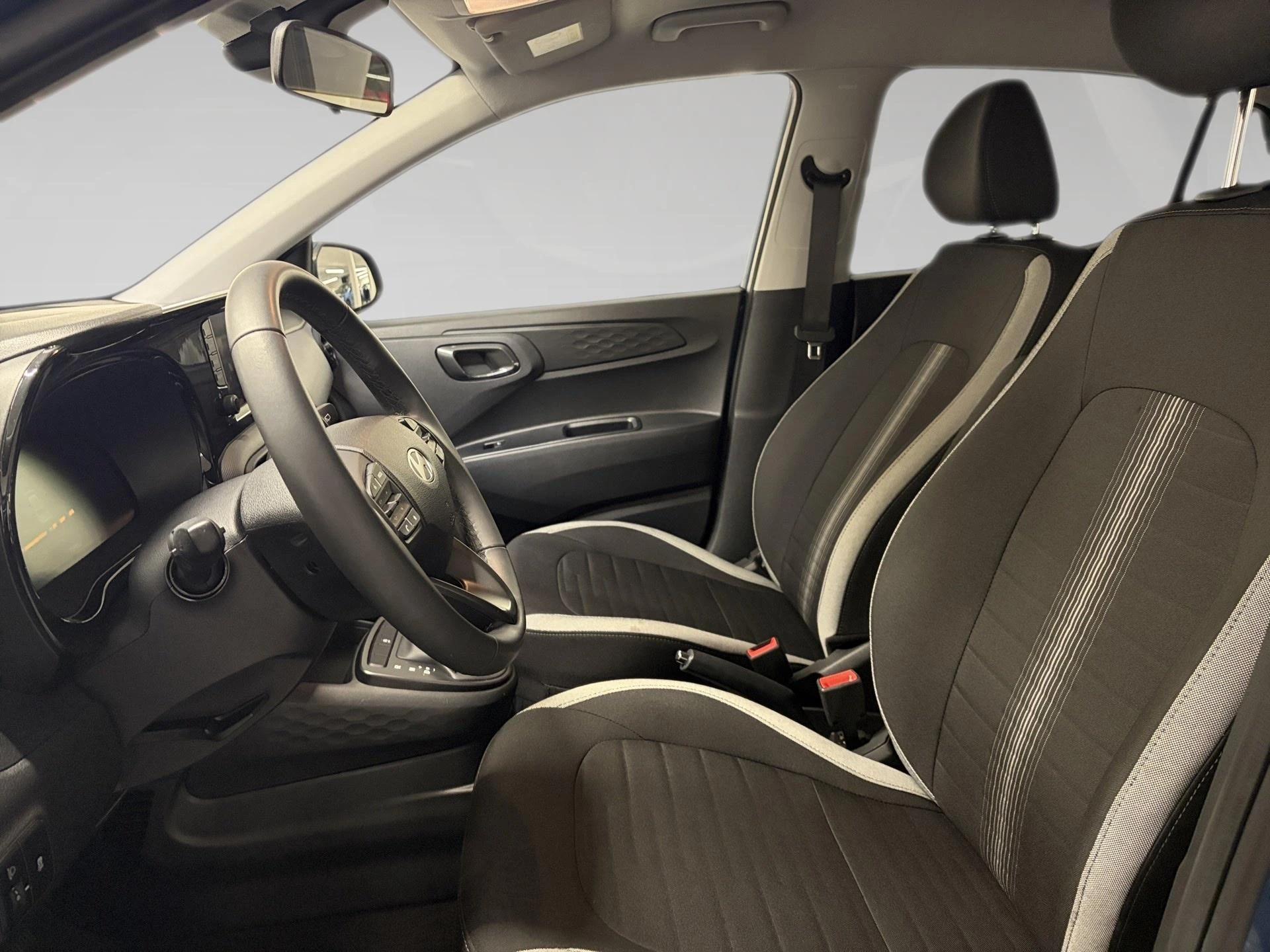Hyundai-i10-image-9