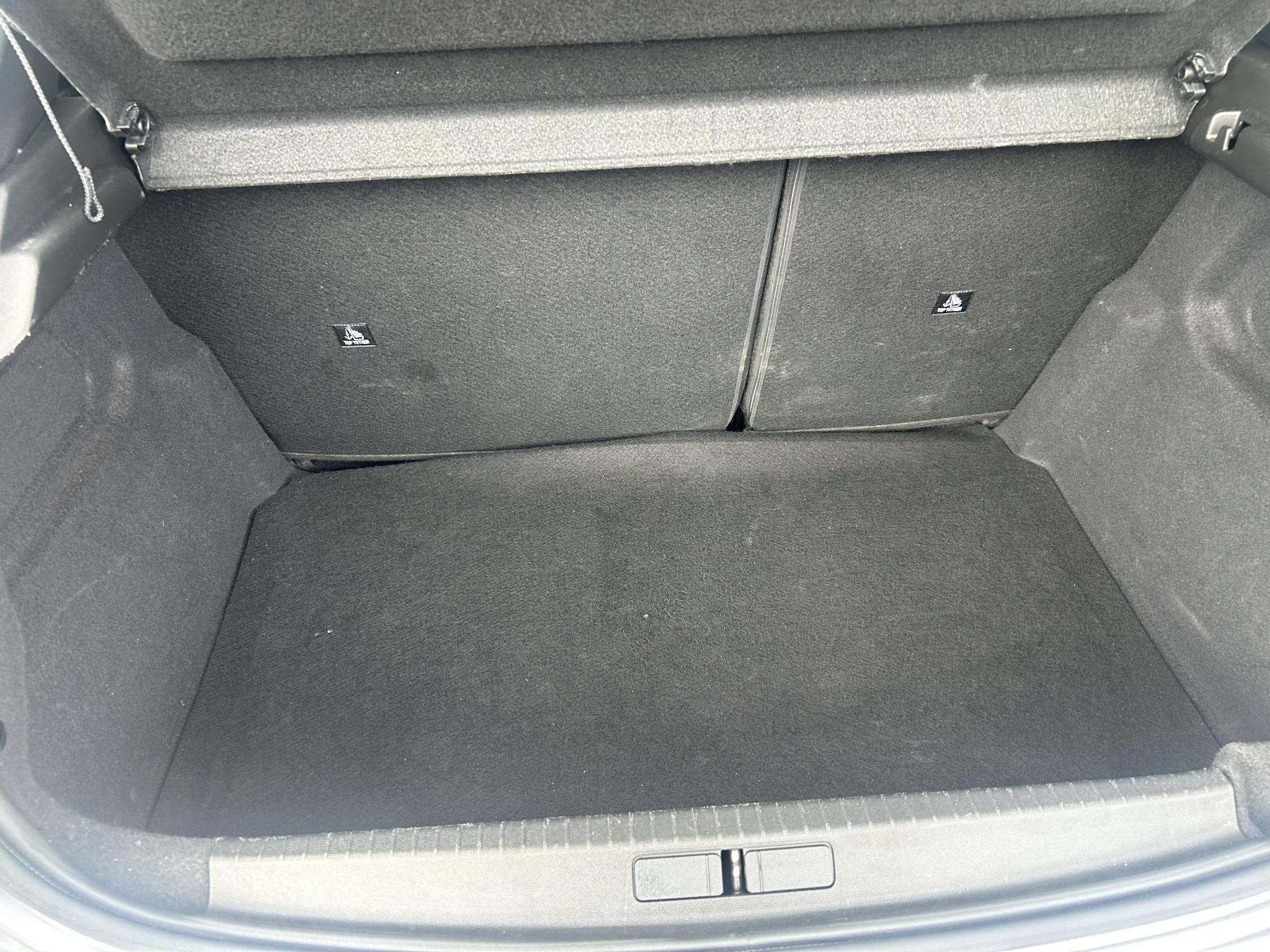 Peugeot-208-image-20