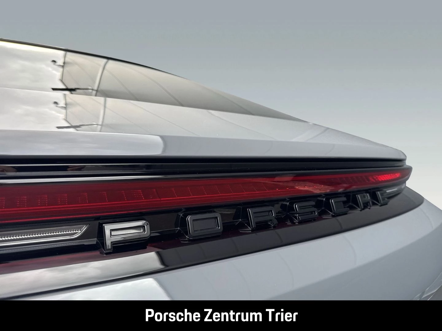 Porsche Panamera 4S E-Hybrid HA-Lenkung InnoDrive HeadUp -