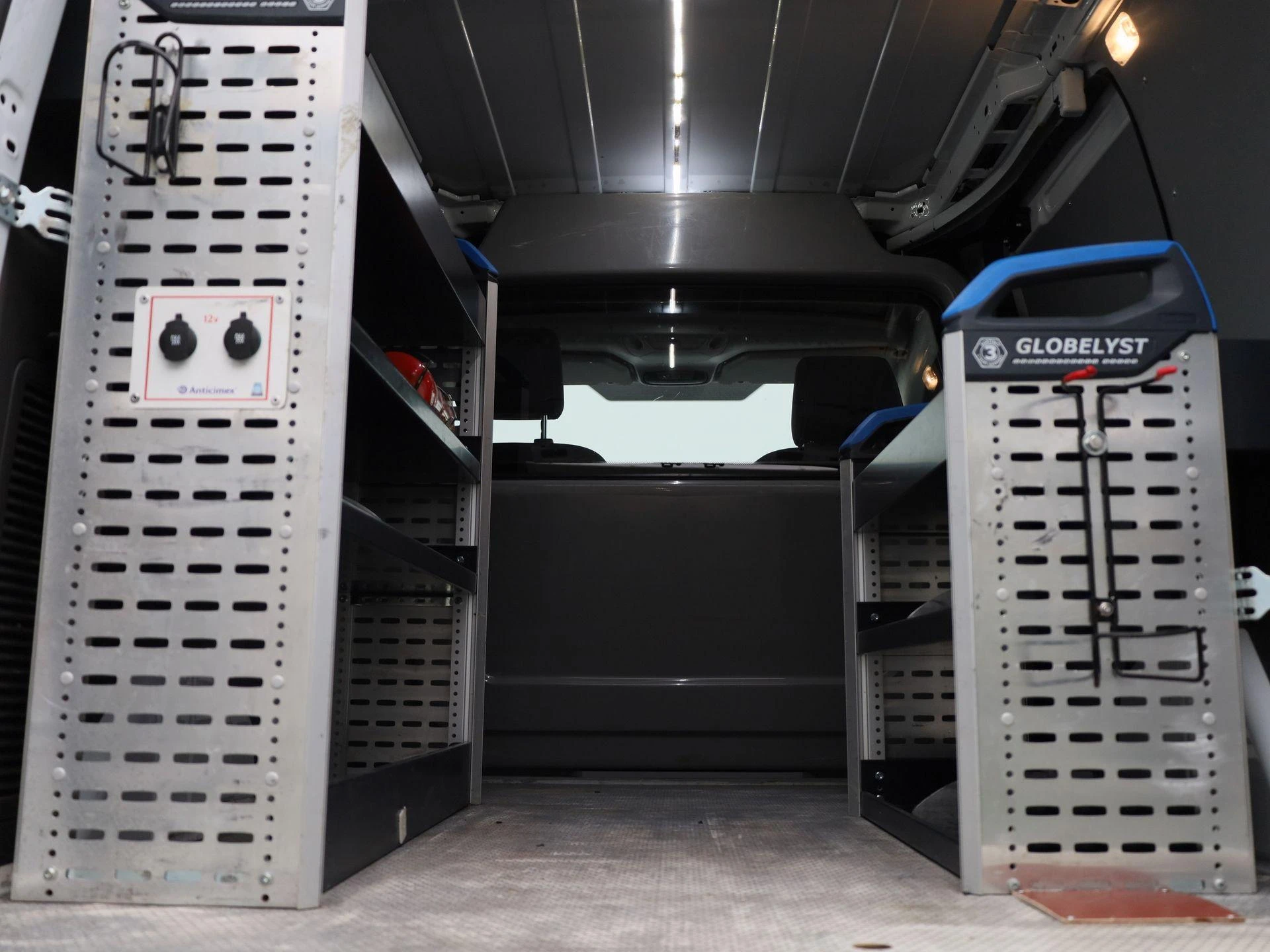 Ford-Transit Connect-image-17