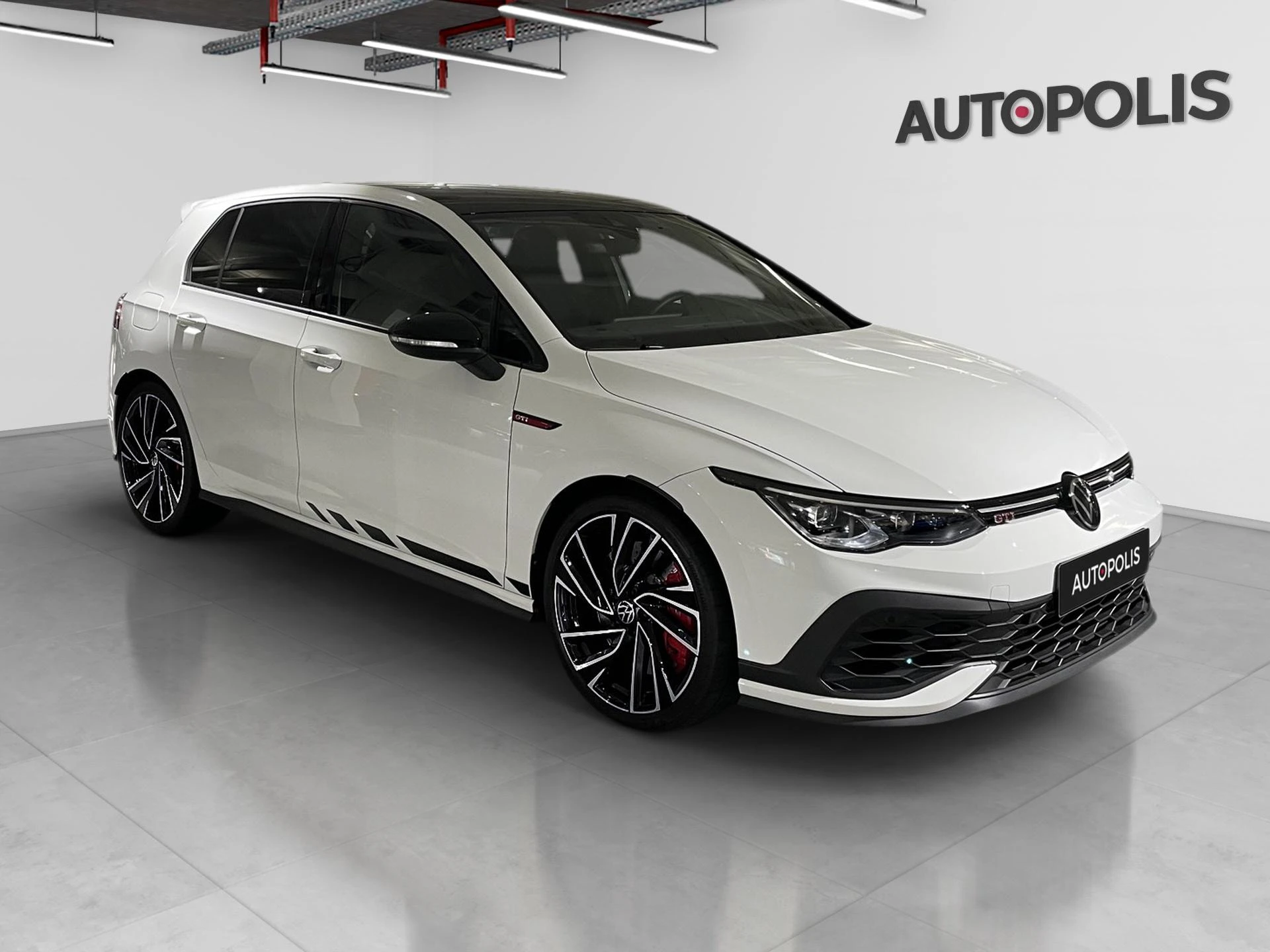 Volkswagen-Golf-image-16