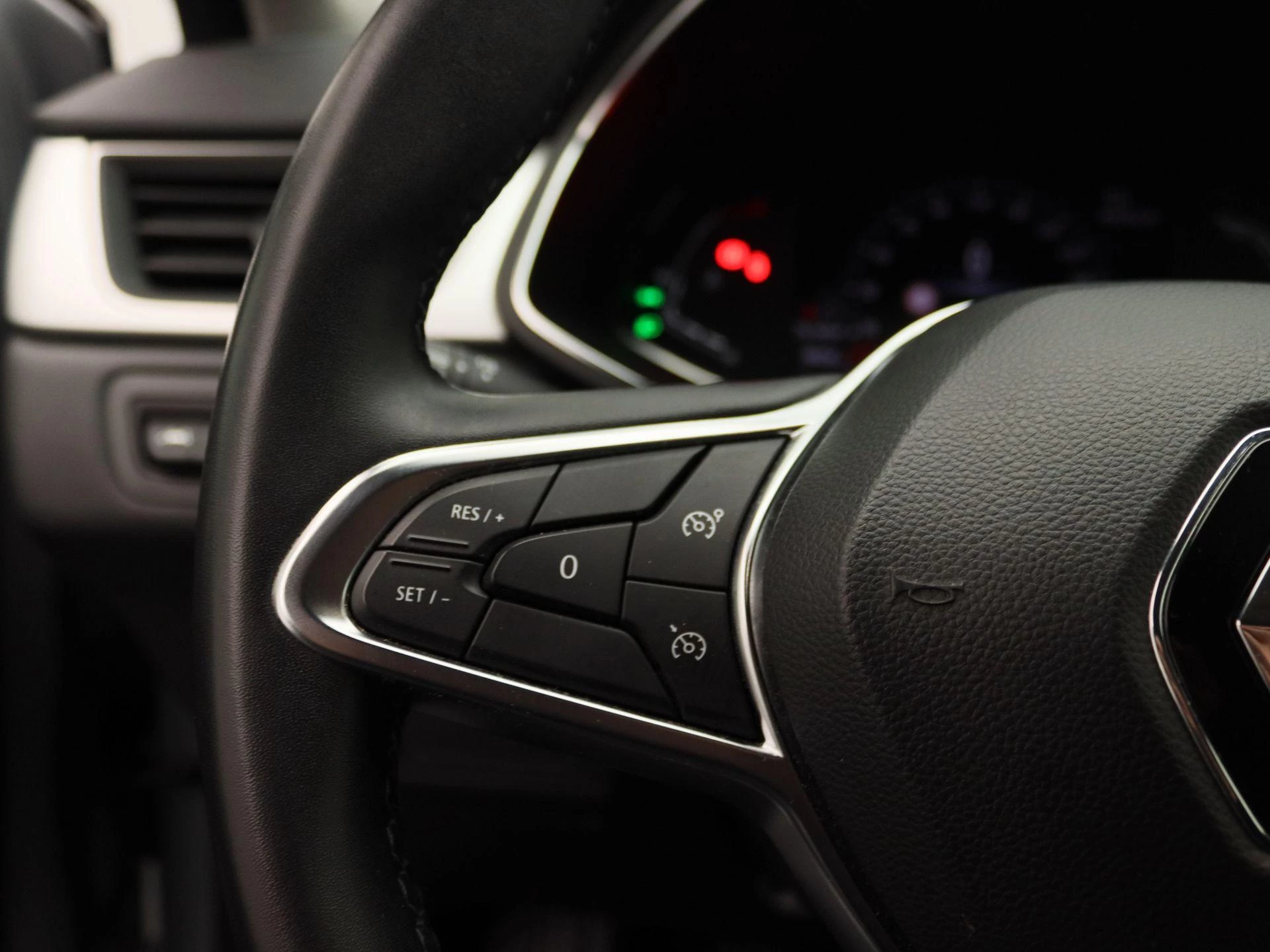 Renault-Captur-image-18