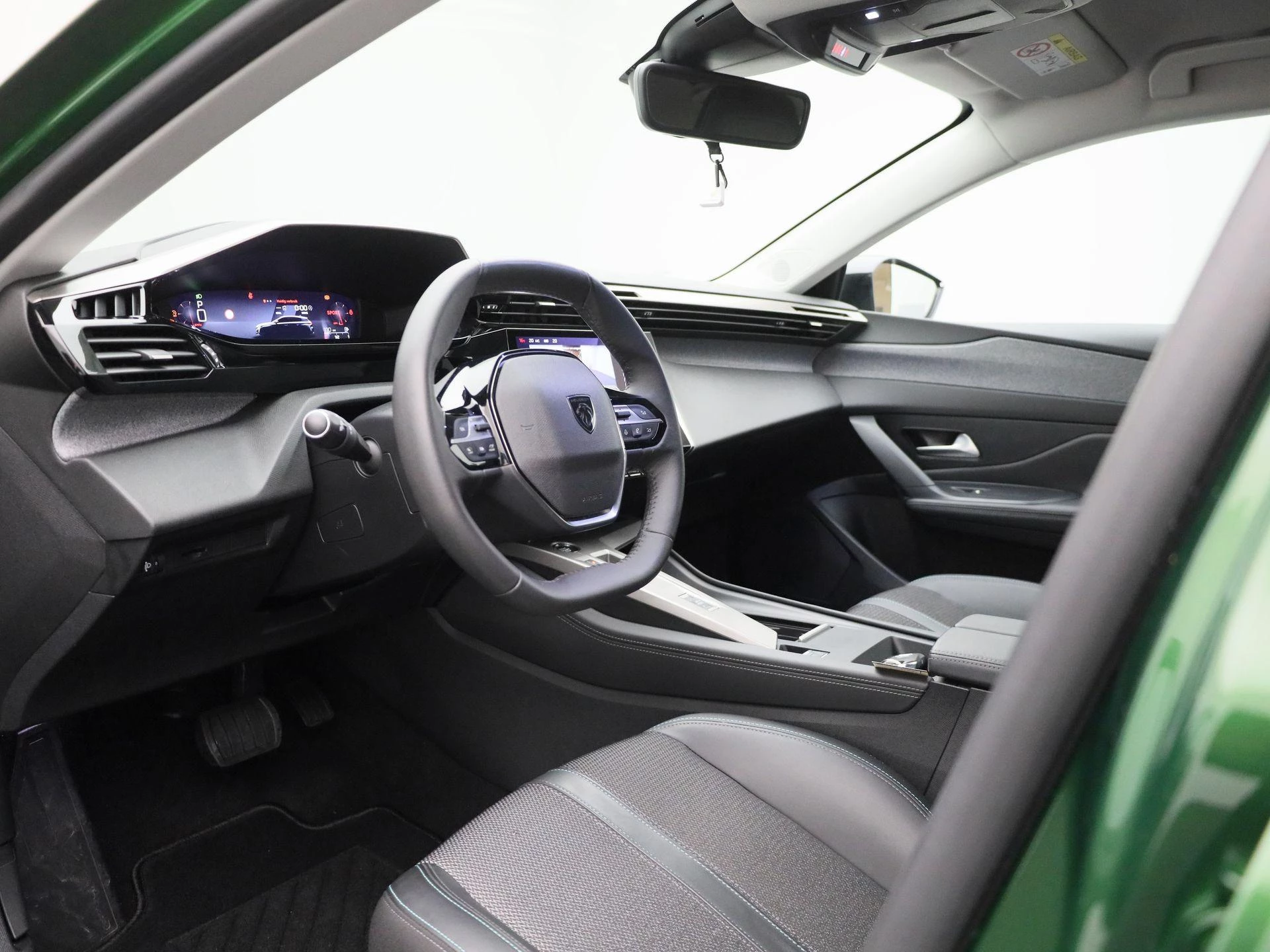 Peugeot-308-image-30