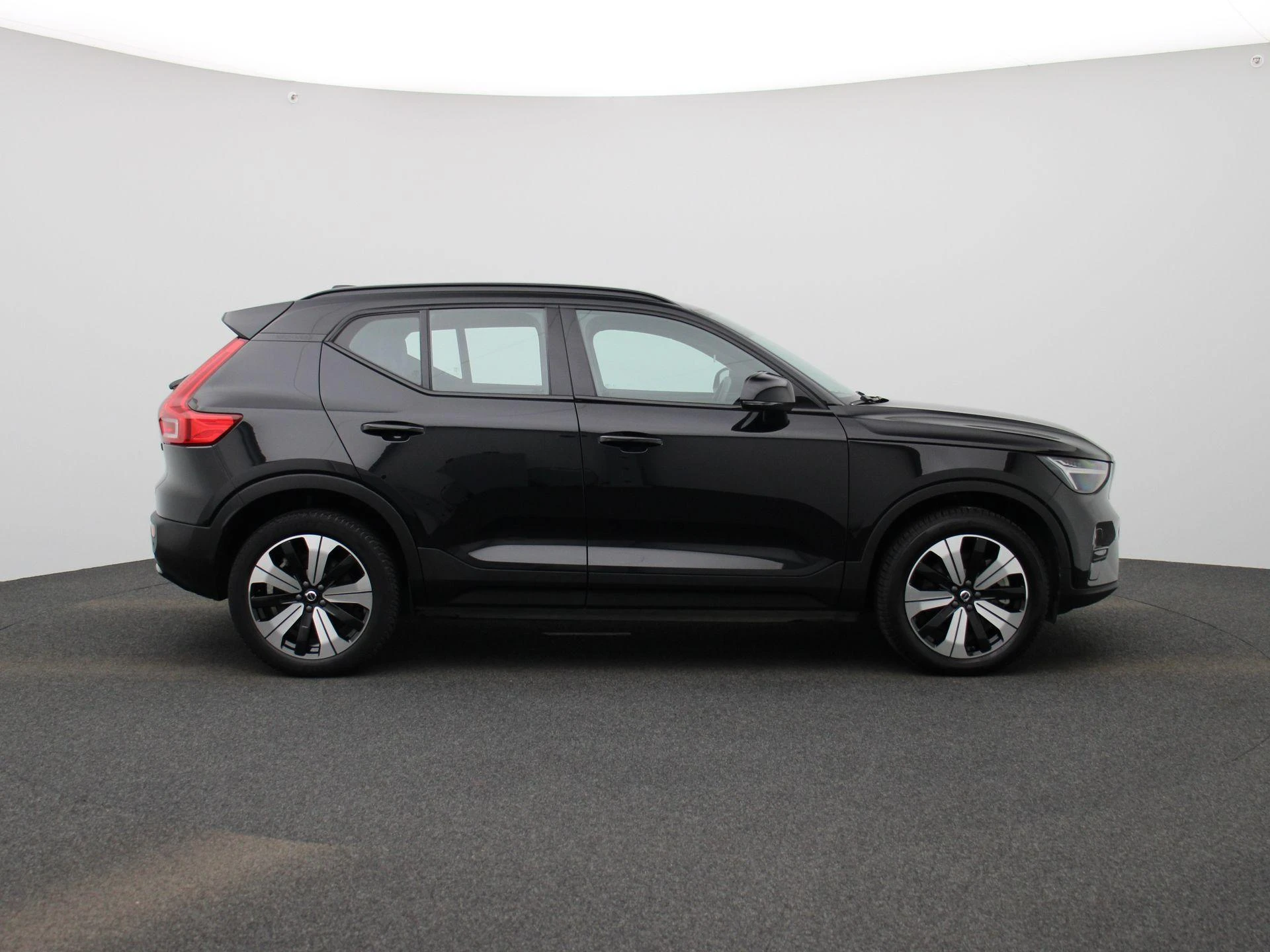Volvo-XC40-image-5