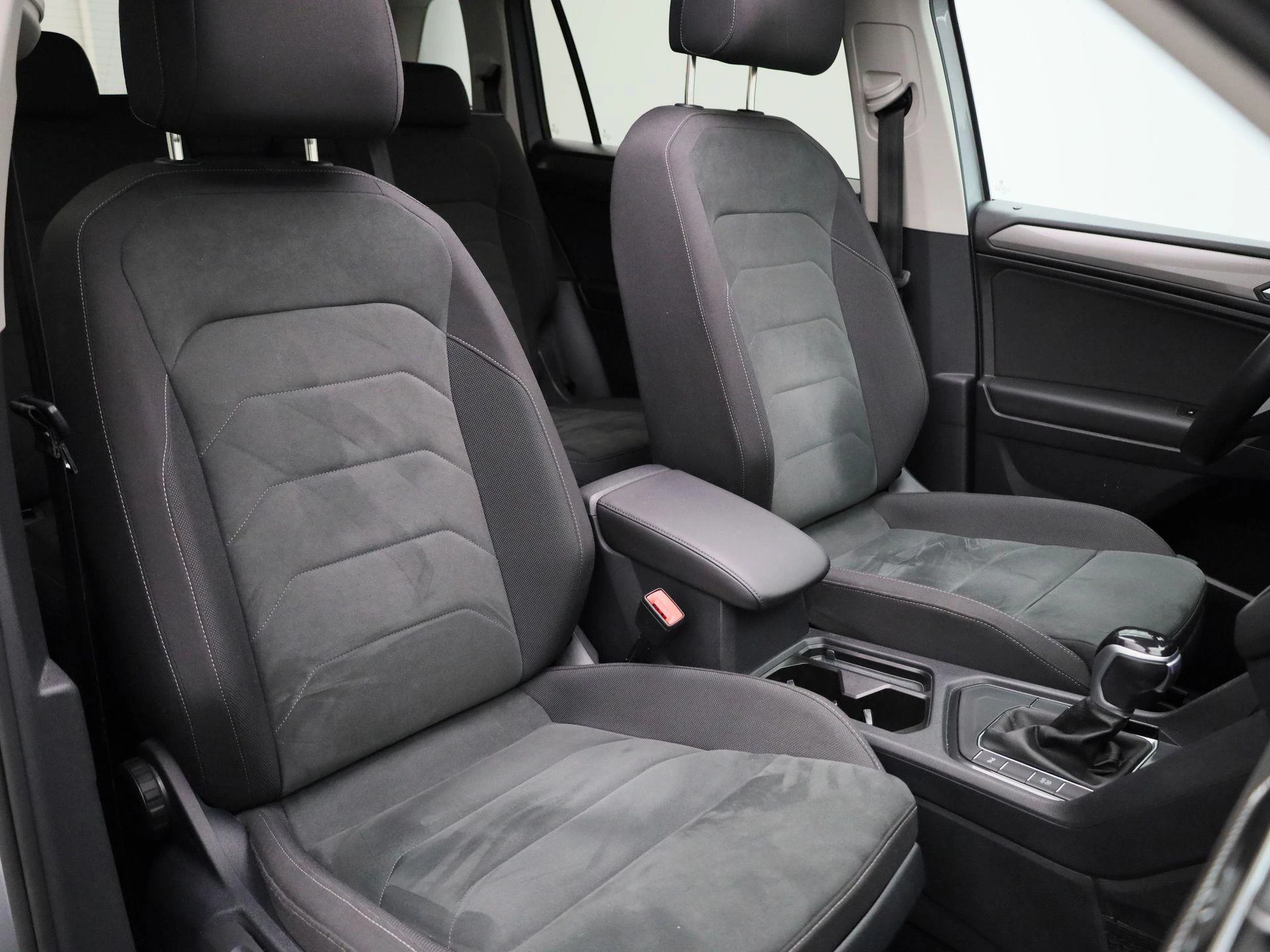 Volkswagen-Tiguan Allspace-image-43