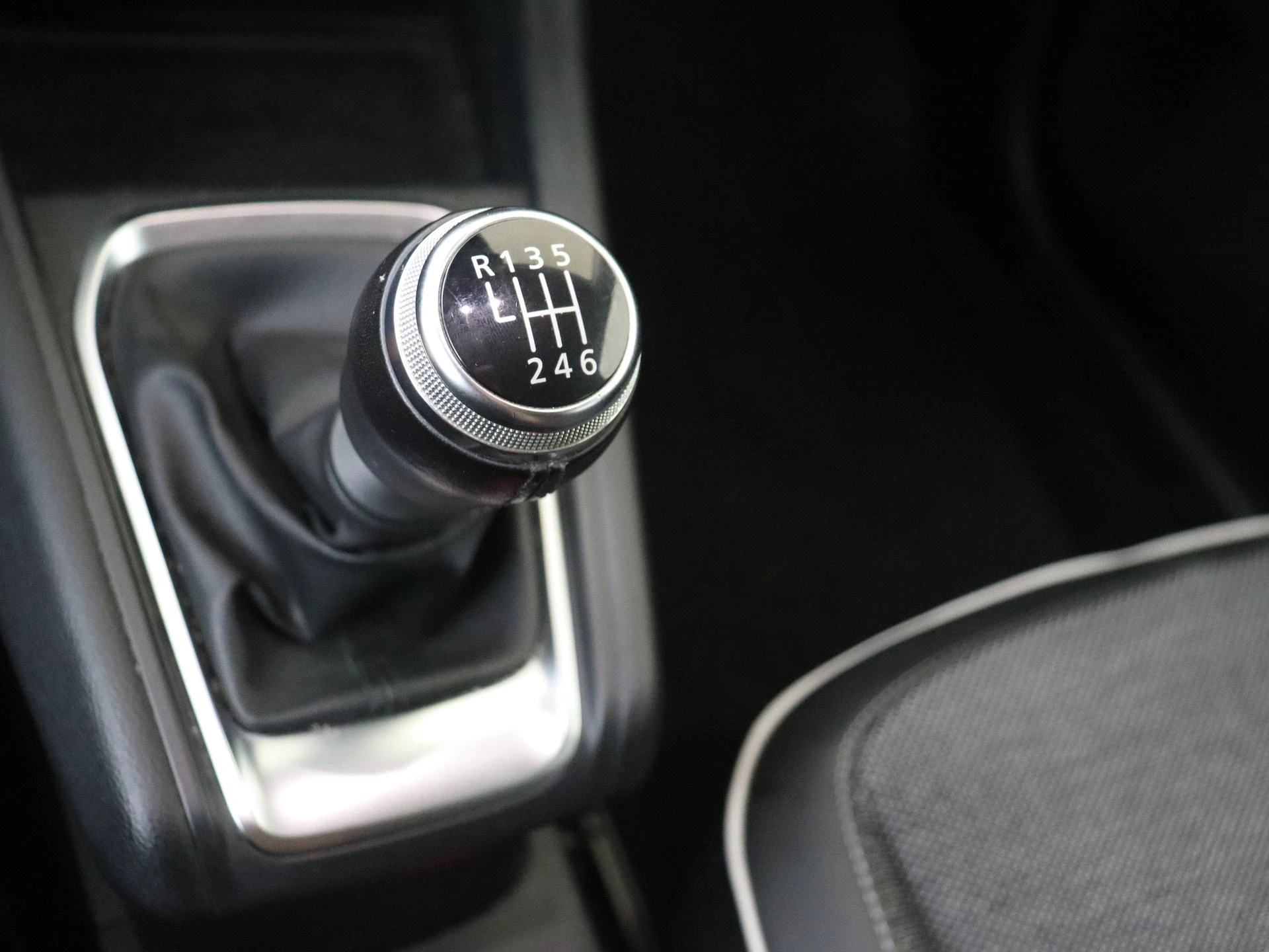 Renault-Captur-image-14