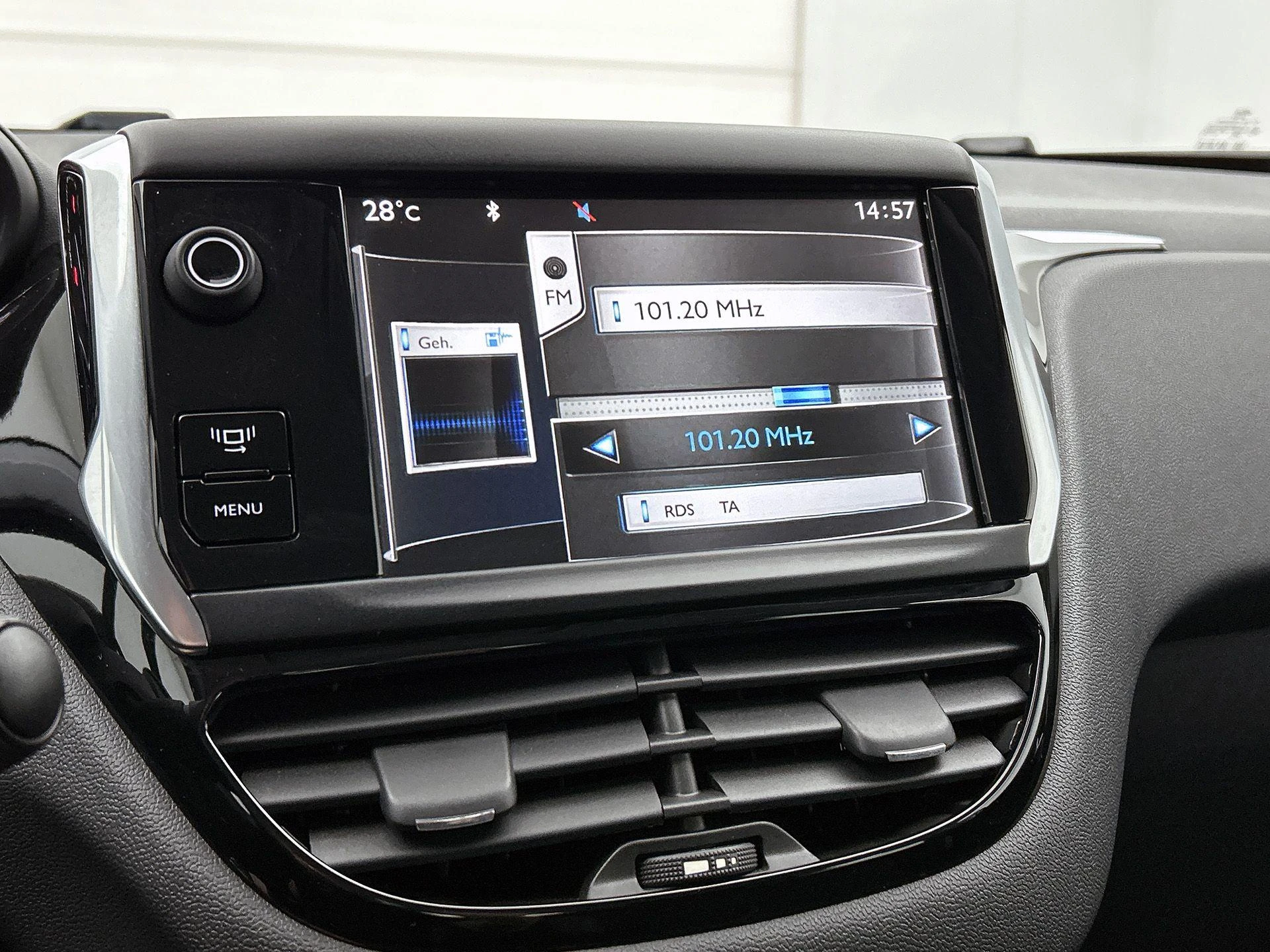 Peugeot-208-image-6