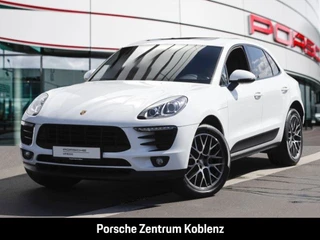 Porsche Macan -