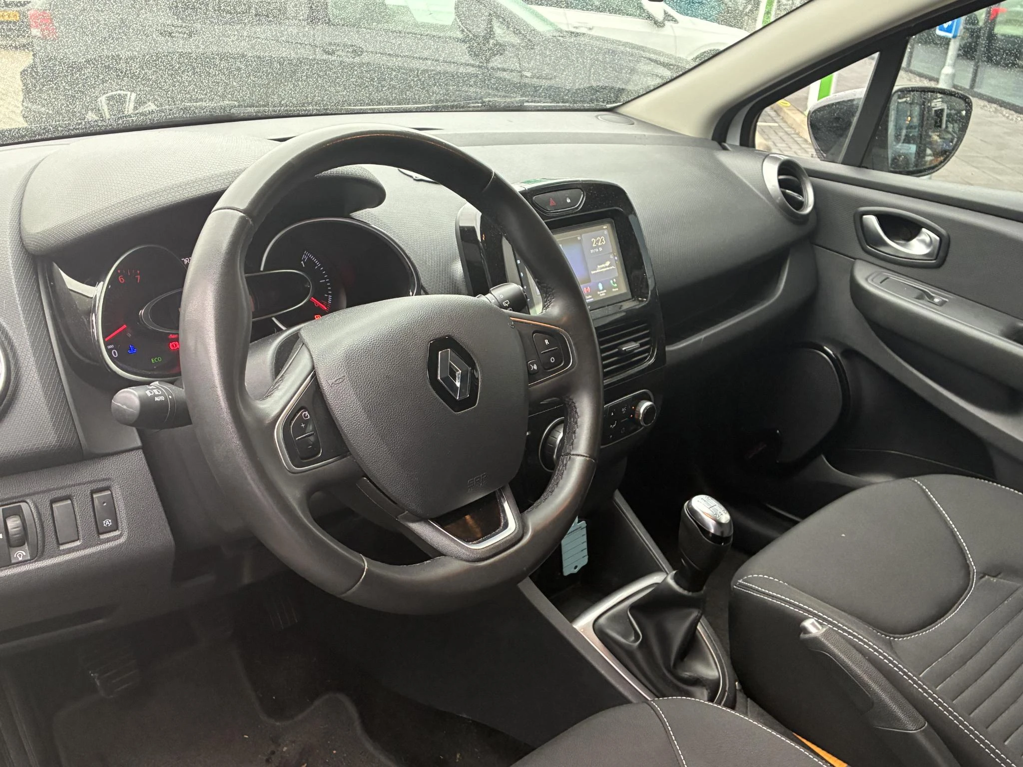Renault-Clio-image-3