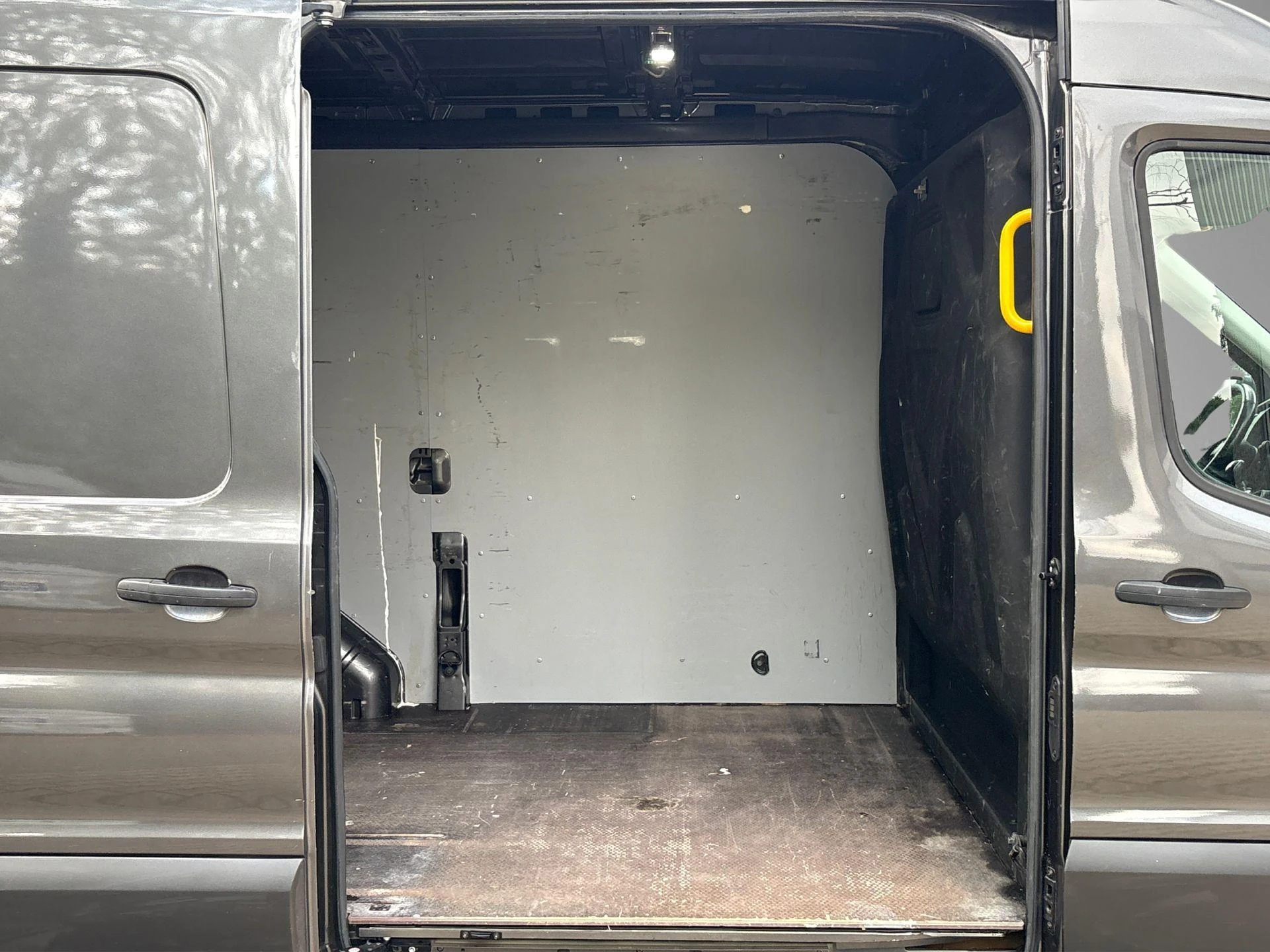 Ford-Transit-image-32