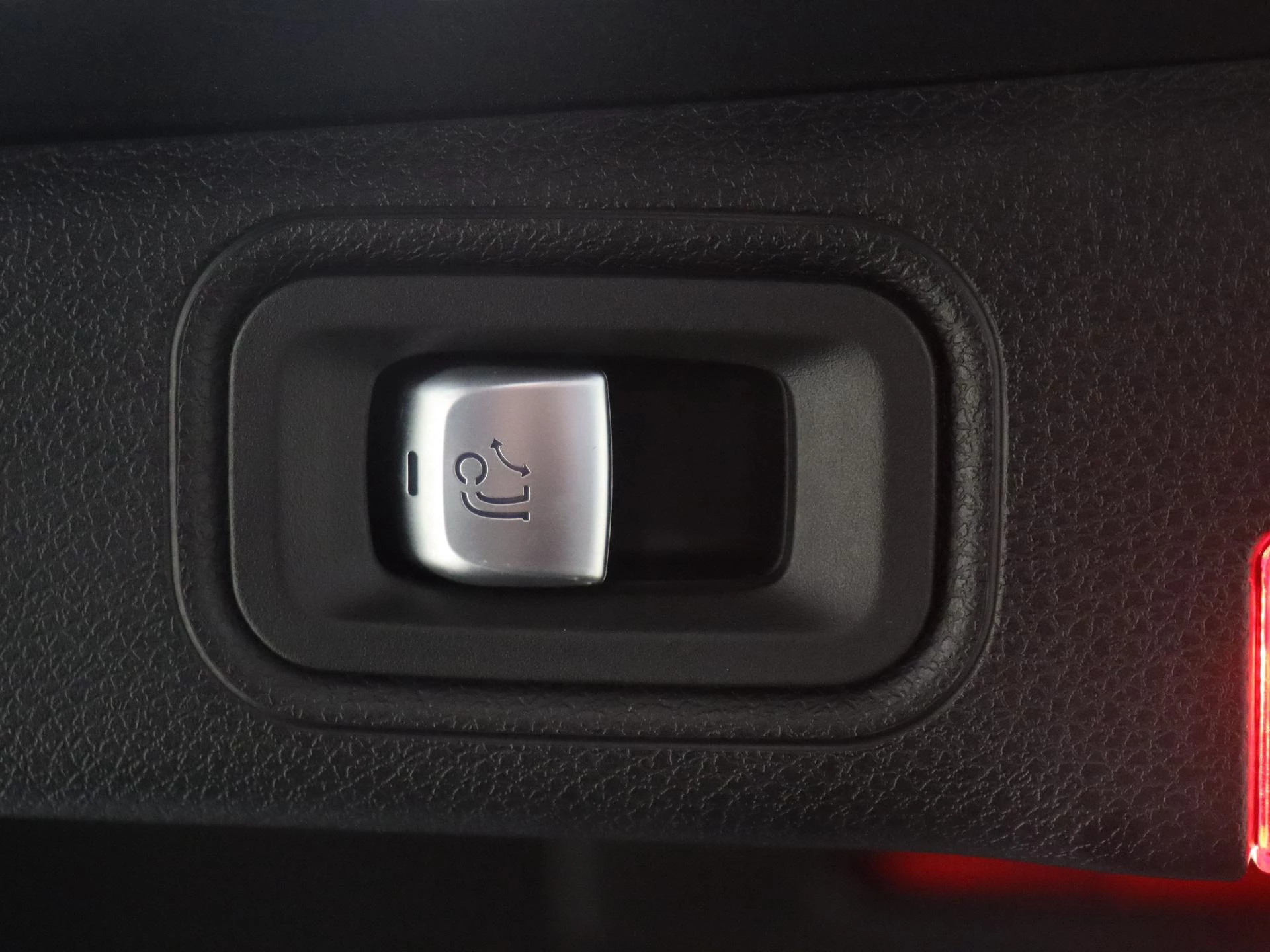 Mercedes-Benz-E-Klasse-image-41