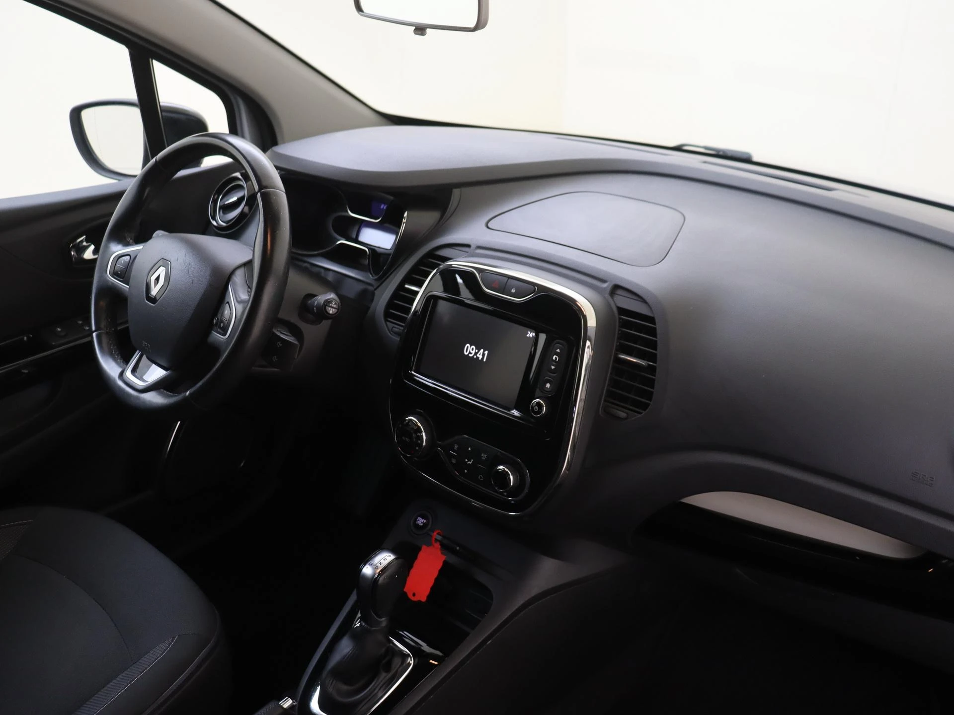 Renault-Captur-image-4