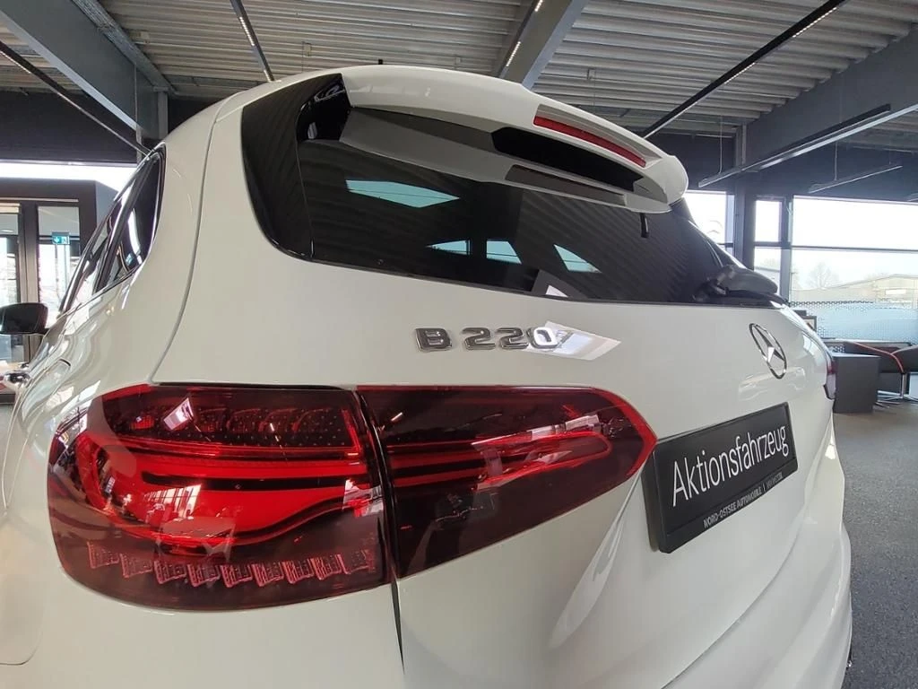 Mercedes-Benz-B-Klasse 220-image-12
