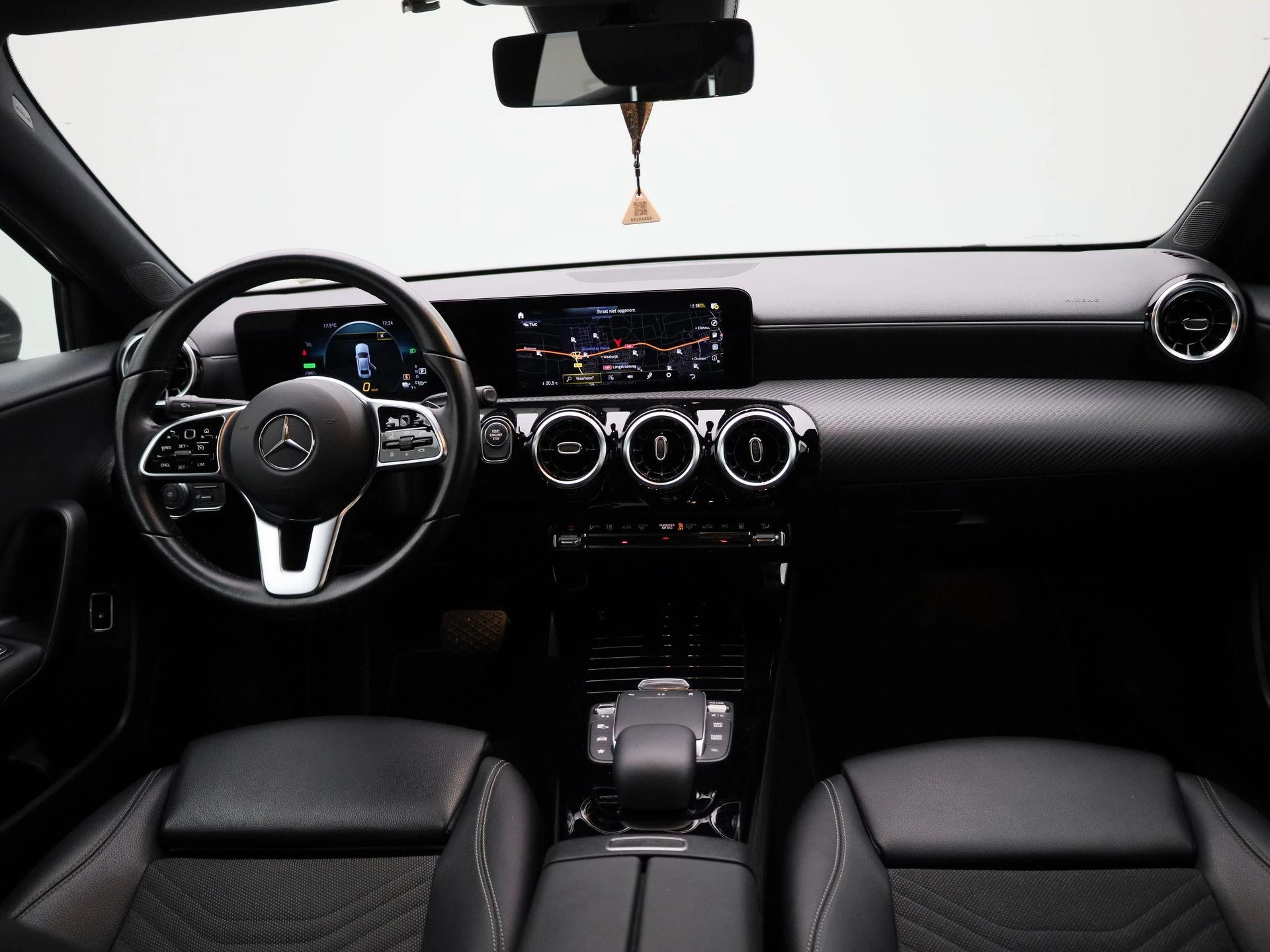 Mercedes-Benz-A-Klasse-image-34