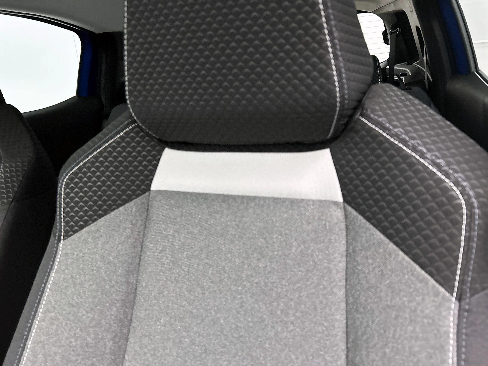 Opel-Frontera-image-17